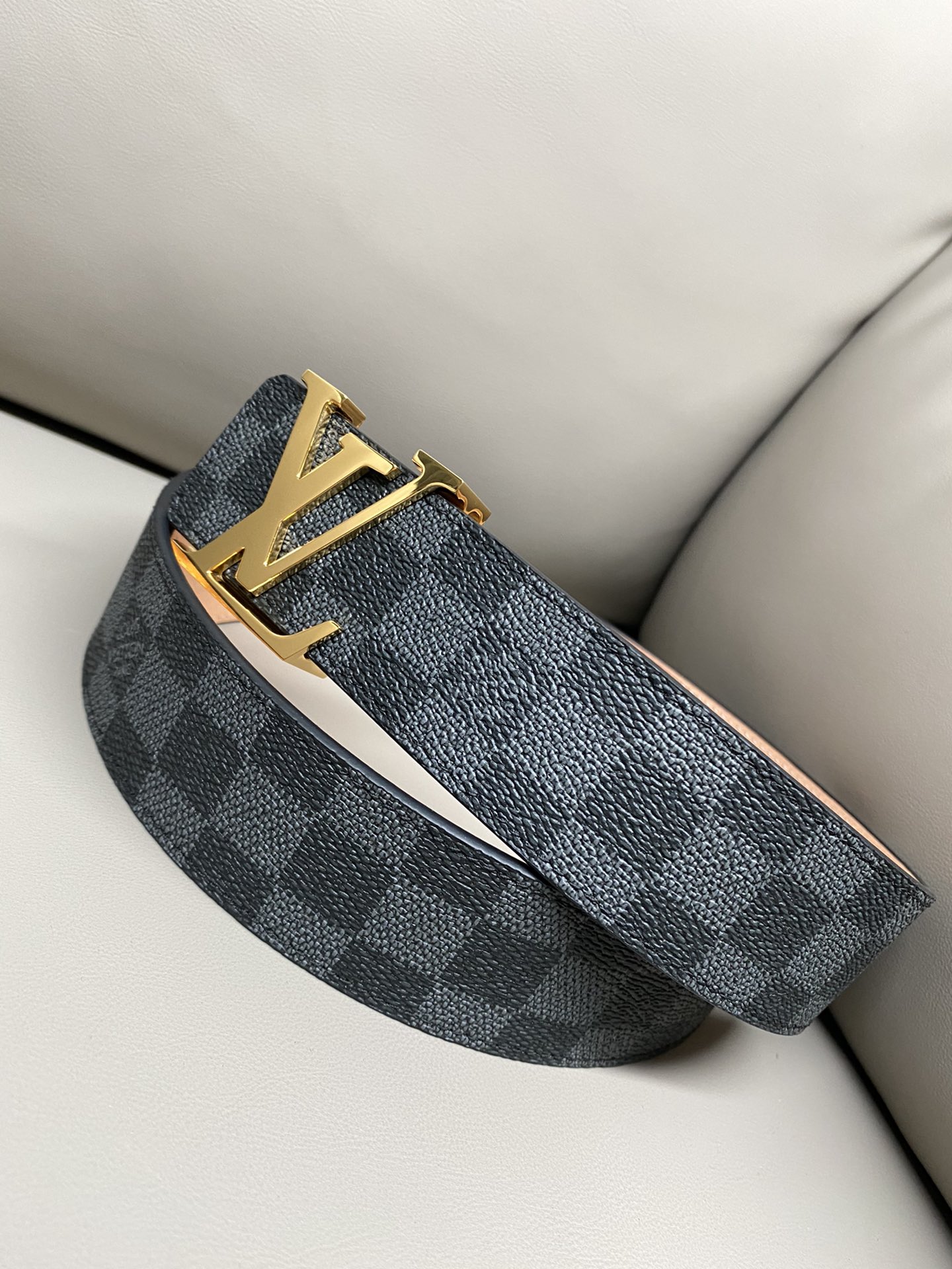 Louis Vuitton Male Basic Belt 40mm-l