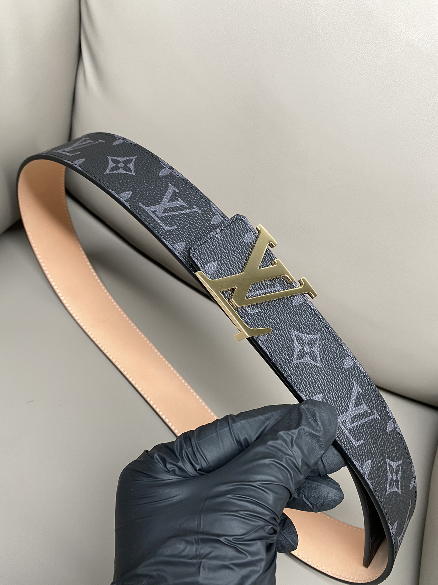 Louis Vuitton Male Basic Belt 40mm-l