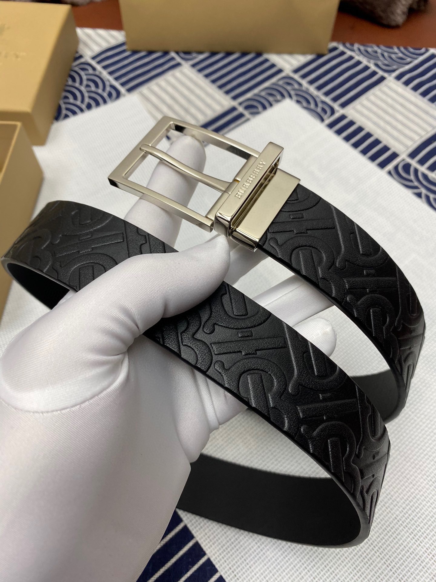 Burberry Male Leather Belt Cow Leather M