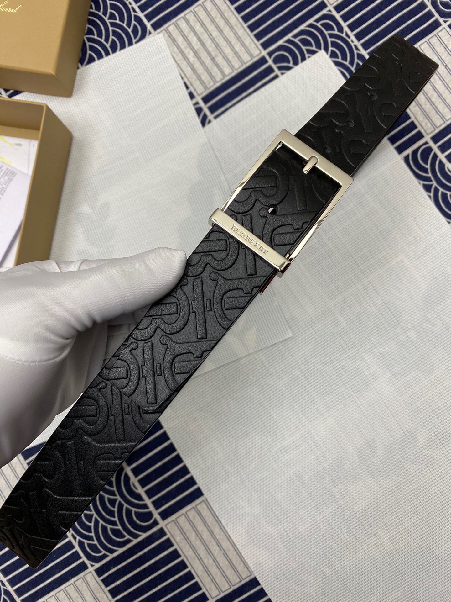 Burberry Male Leather Belt Cow Leather M