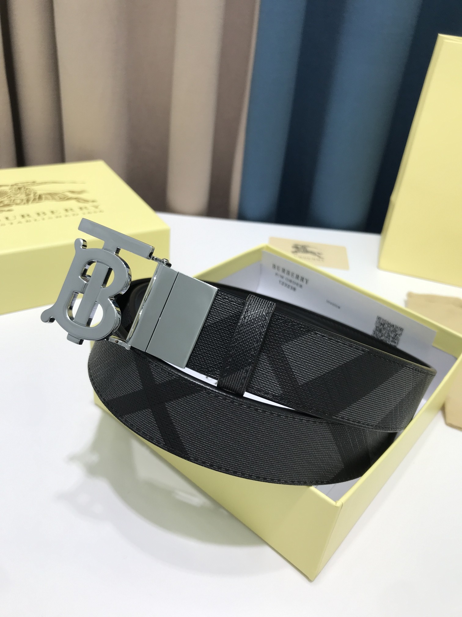 Burberry Leather Belt Cow Leather