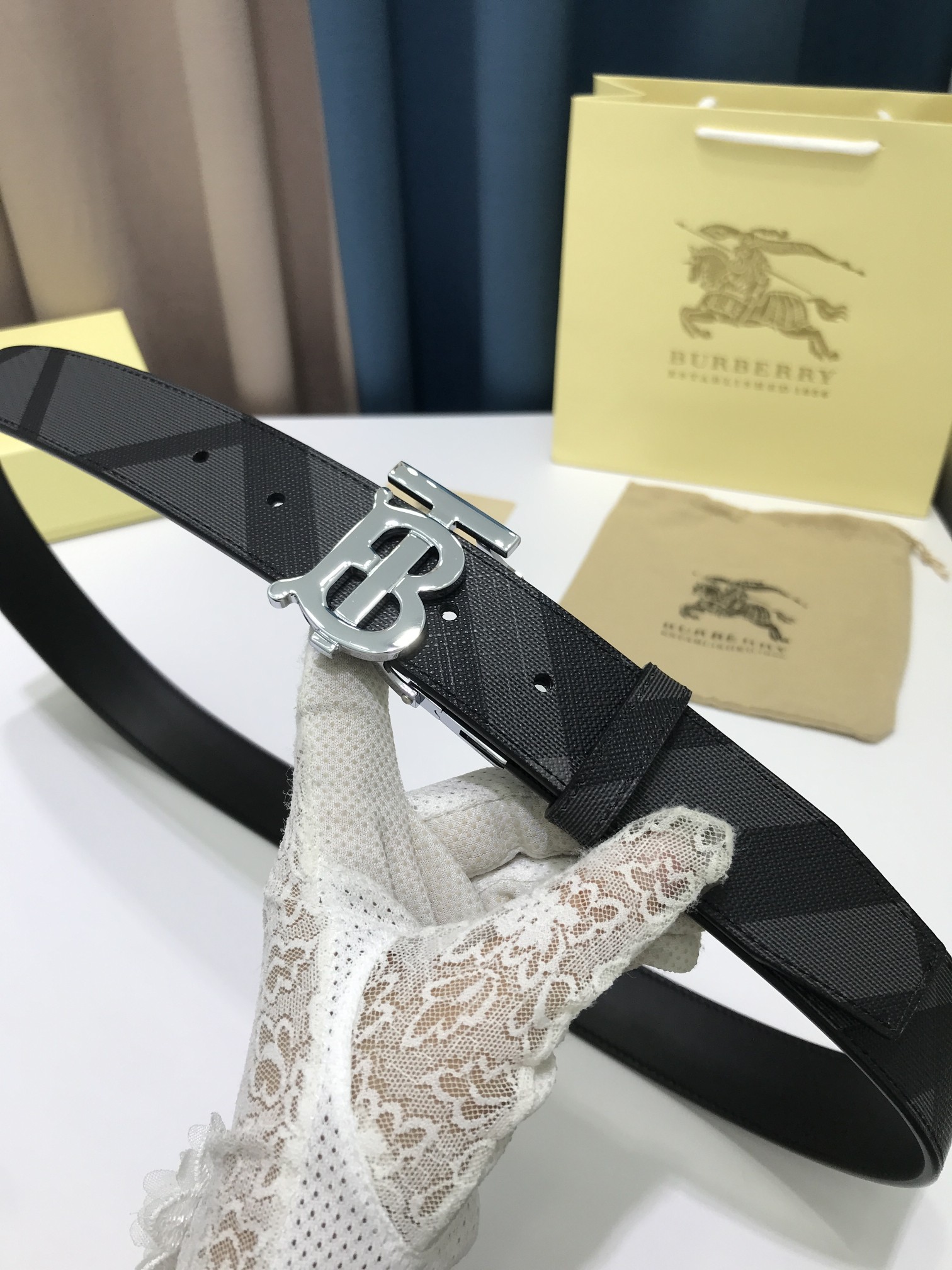 Burberry Leather Belt Cow Leather
