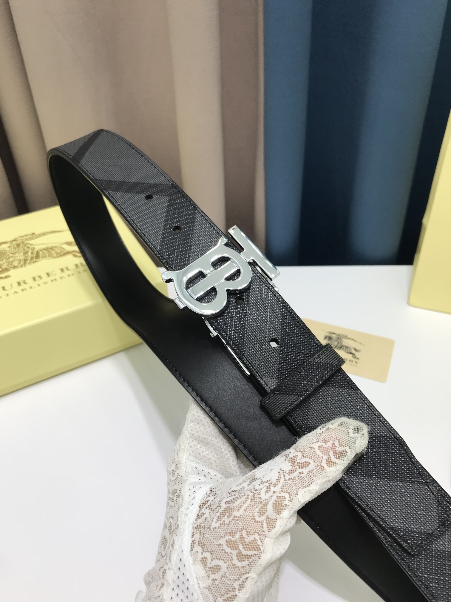Burberry Leather Belt Cow Leather