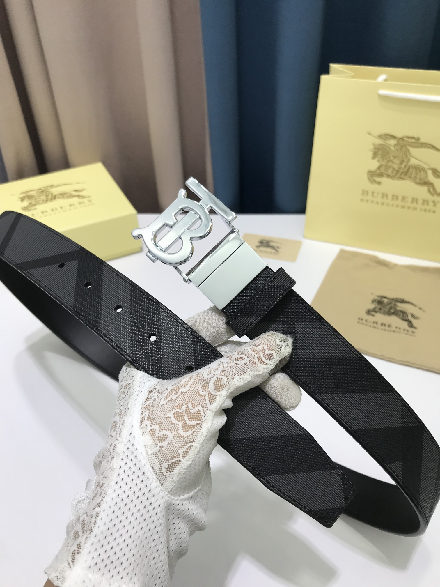 Burberry Leather Belt Cow Leather