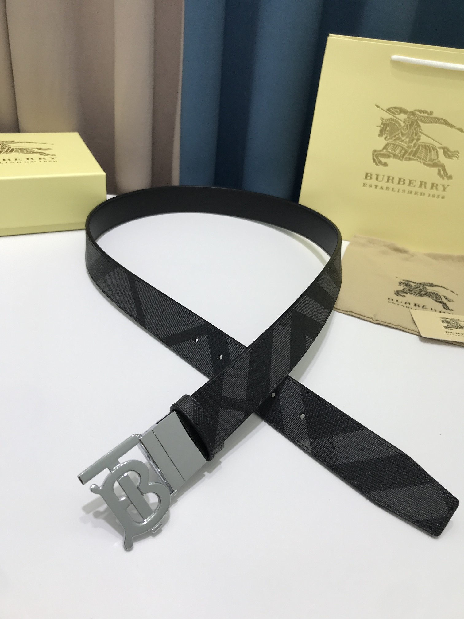 Burberry Leather Belt Cow Leather