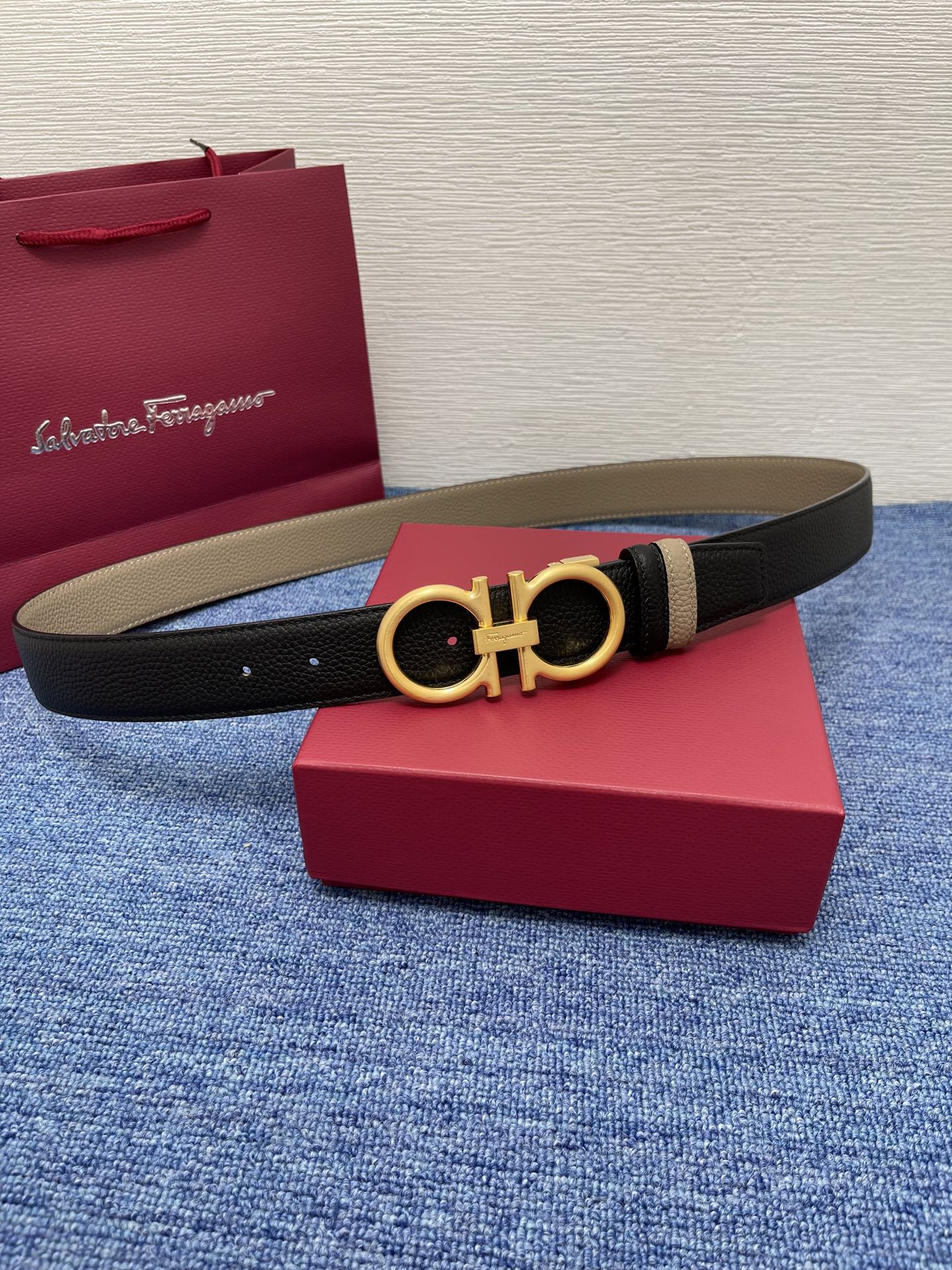 Salvatore Ferragamo Leather Belt Cow Leather Black M