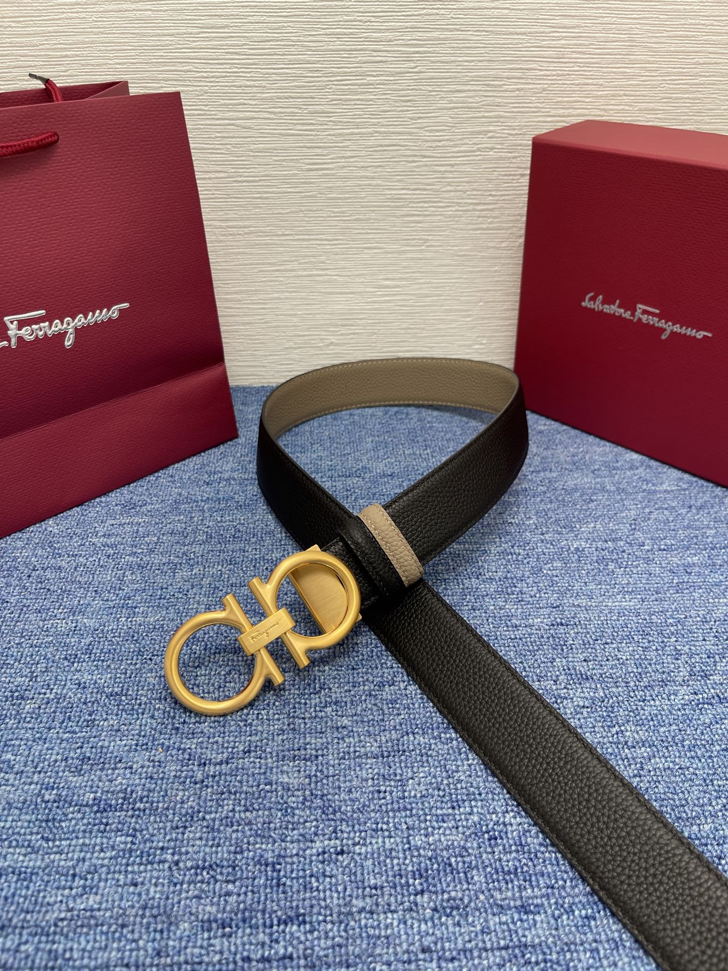 Salvatore Ferragamo Leather Belt Cow Leather Black M