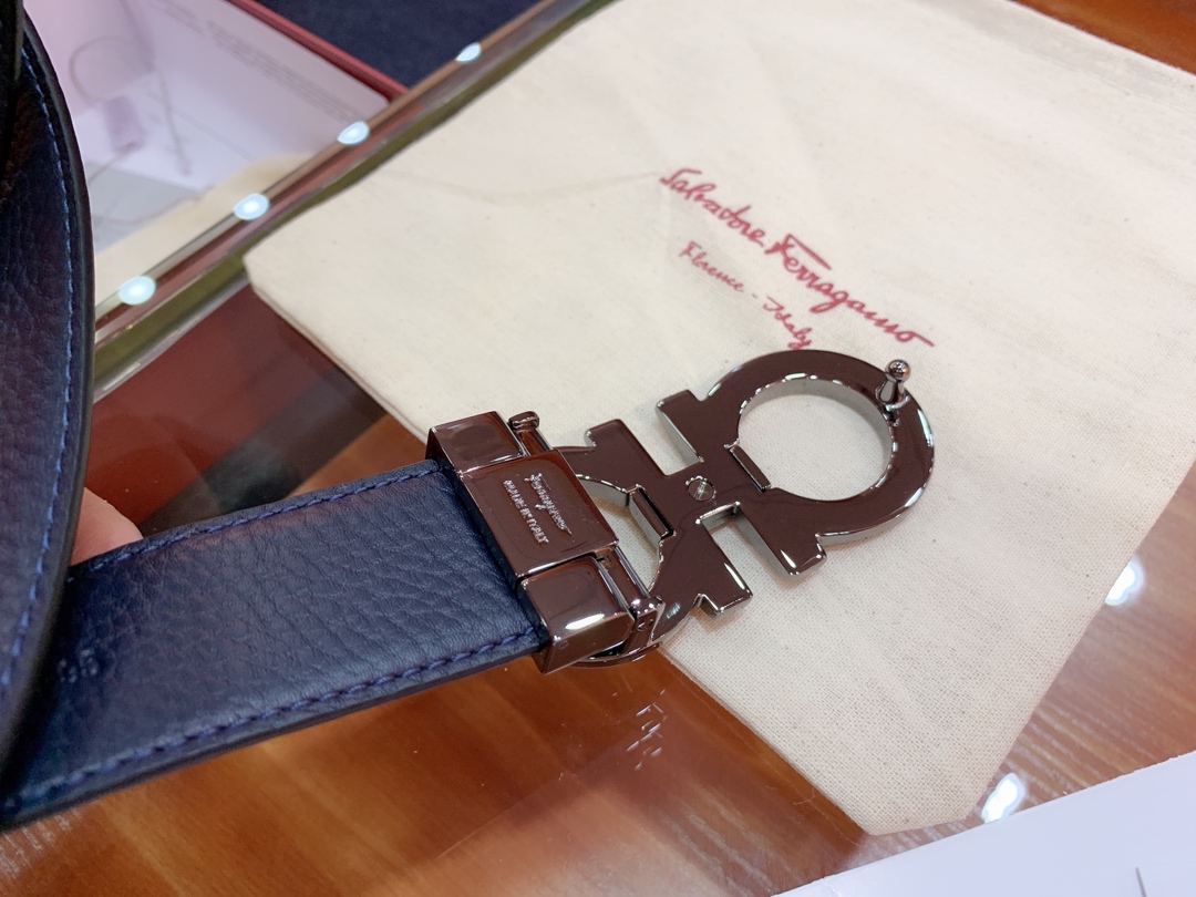 Salvatore Ferragamo Male Leather Belt Cow Leather M