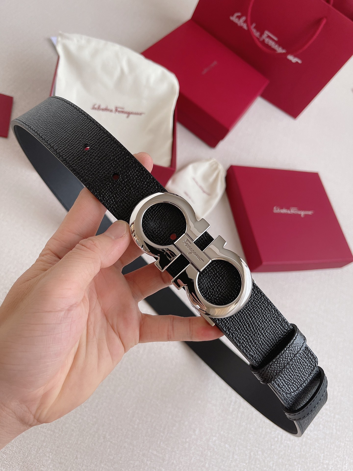 Salvatore Ferragamo Leather Belt Cow Leather Adjustable 35mm