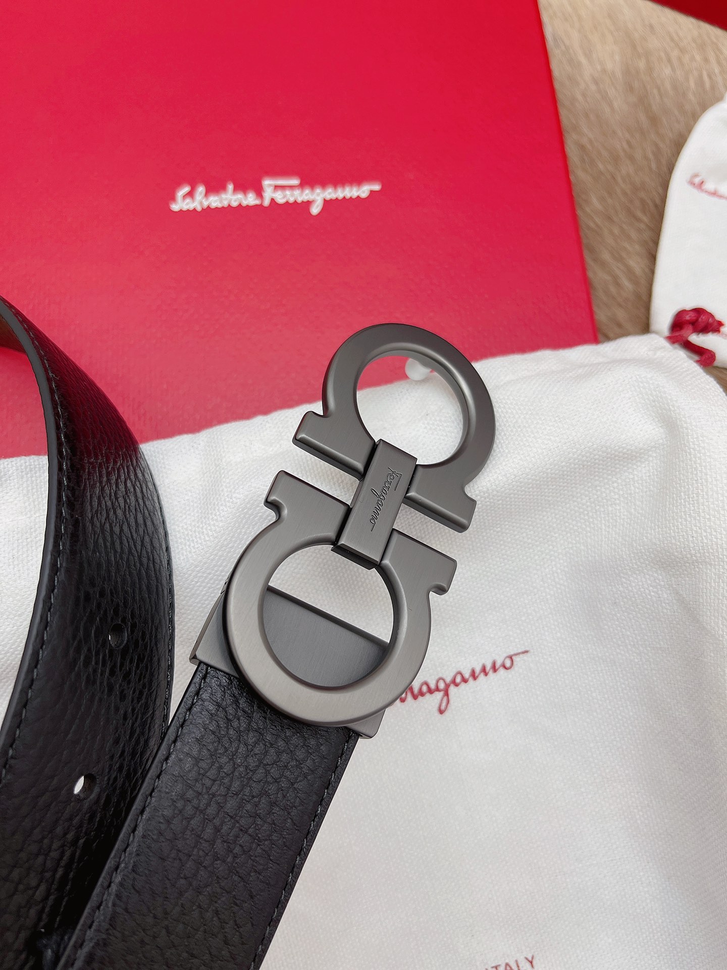 Salvatore Ferragamo Male Leather Belt M