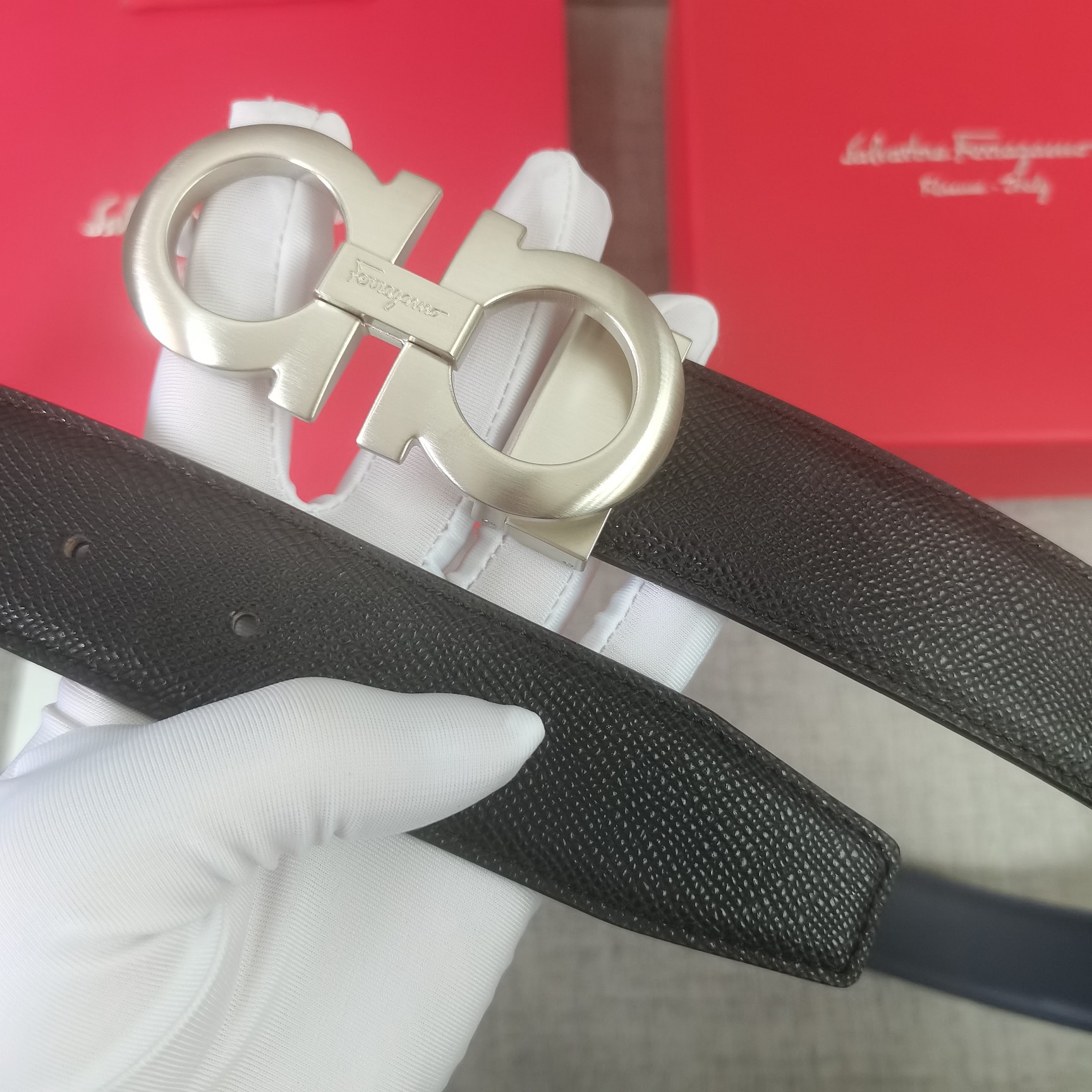 Salvatore Ferragamo Male Leather Belt Cow Leather M
