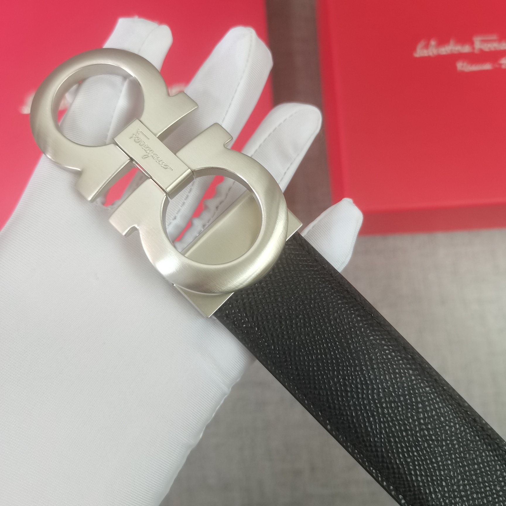 Salvatore Ferragamo Male Leather Belt Cow Leather M