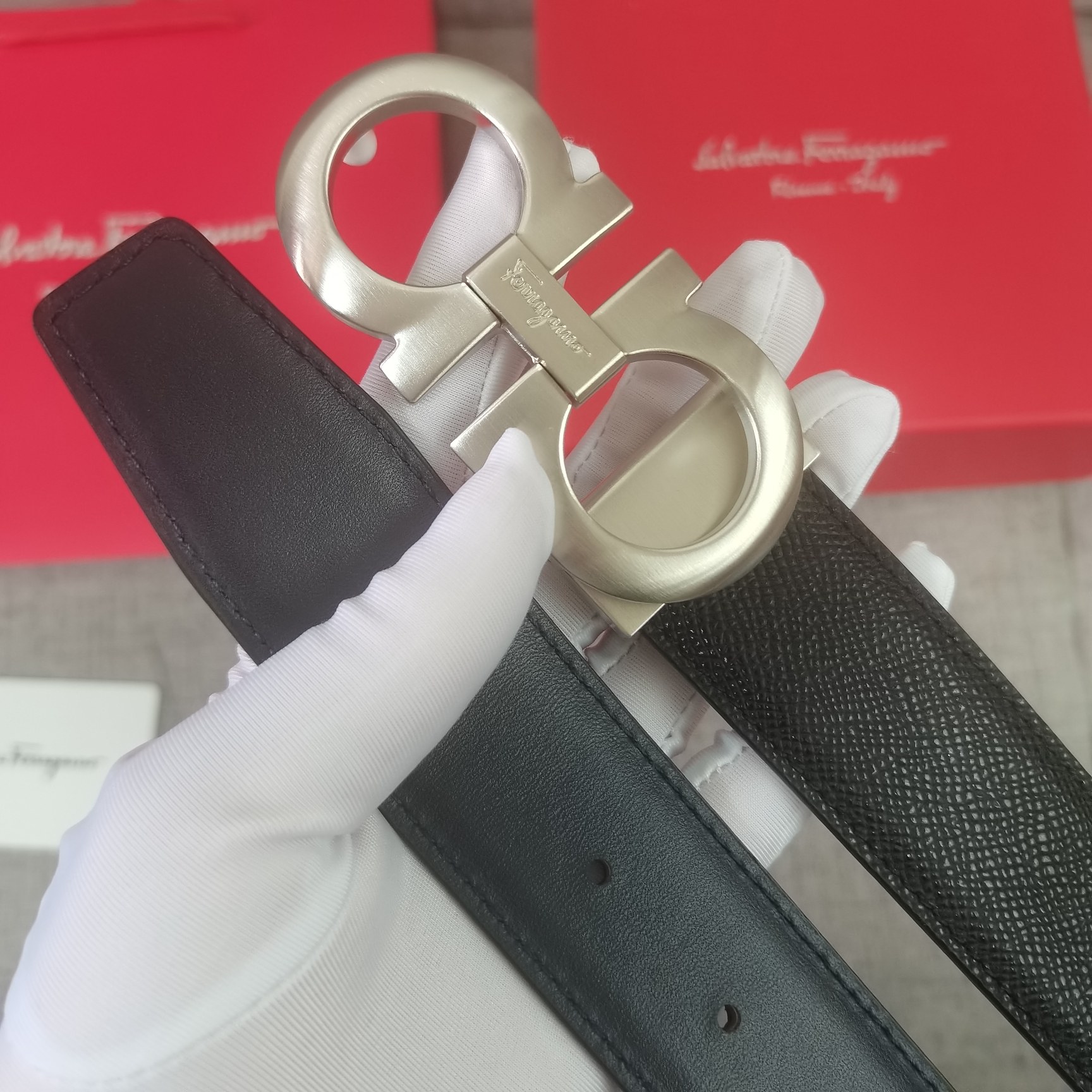 Salvatore Ferragamo Male Leather Belt Cow Leather M