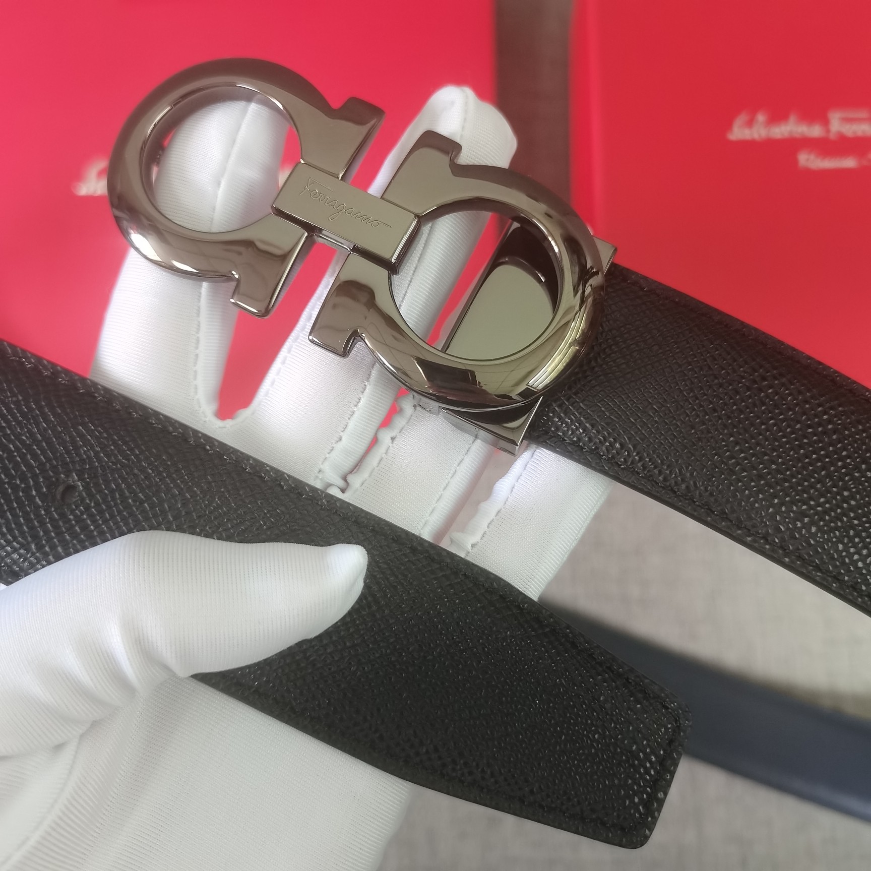 Salvatore Ferragamo Male Leather Belt Cow Leather M