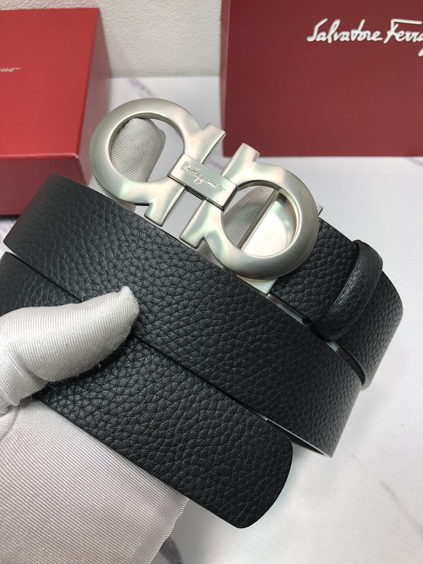 Salvatore Ferragamo Male Leather Belt Cow Leather M