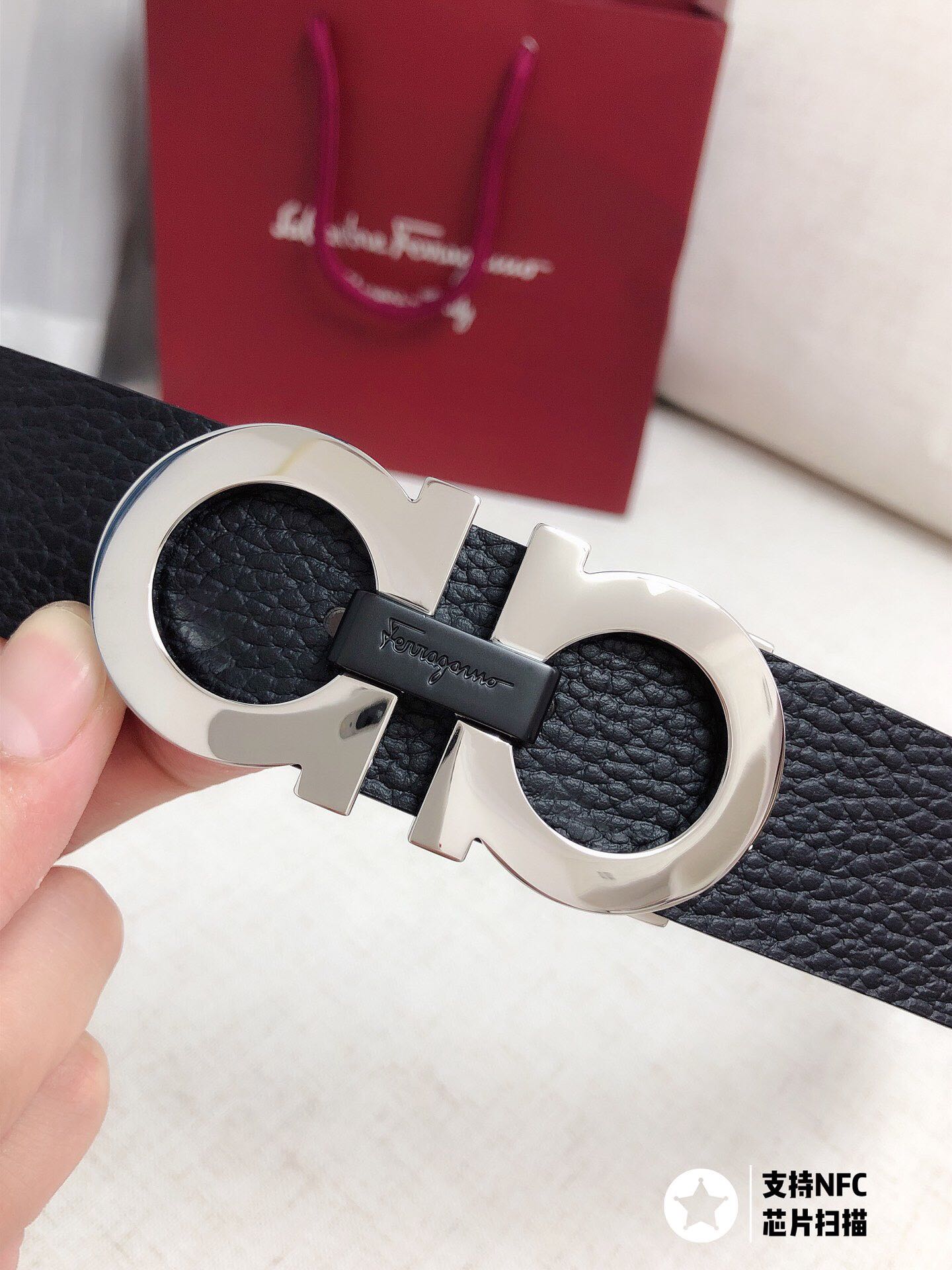 Salvatore Ferragamo Male Leather Belt 35mm