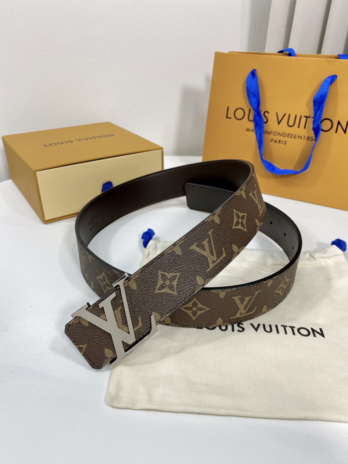 Louis Vuitton Leather Belt Top Grain Leather S-m-l