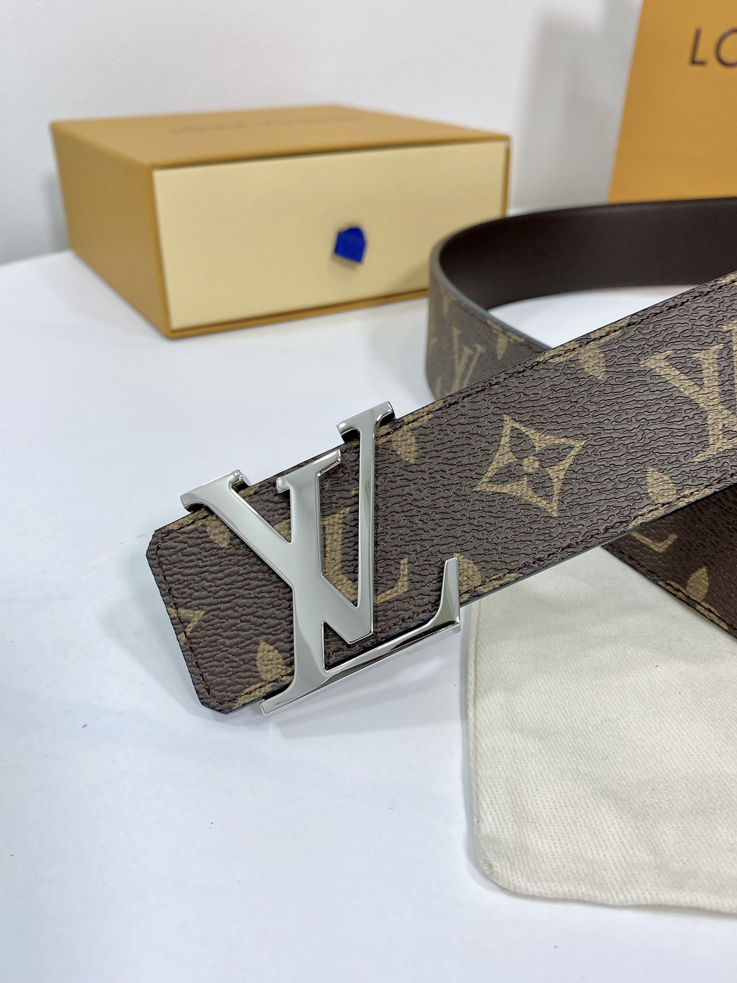 Louis Vuitton Leather Belt Top Grain Leather S-m-l
