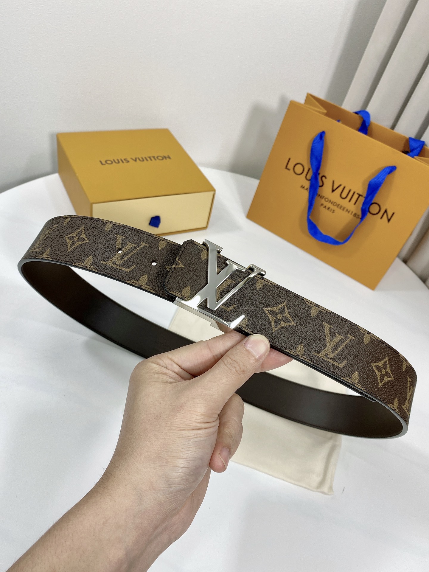 Louis Vuitton Leather Belt Top Grain Leather S-m-l