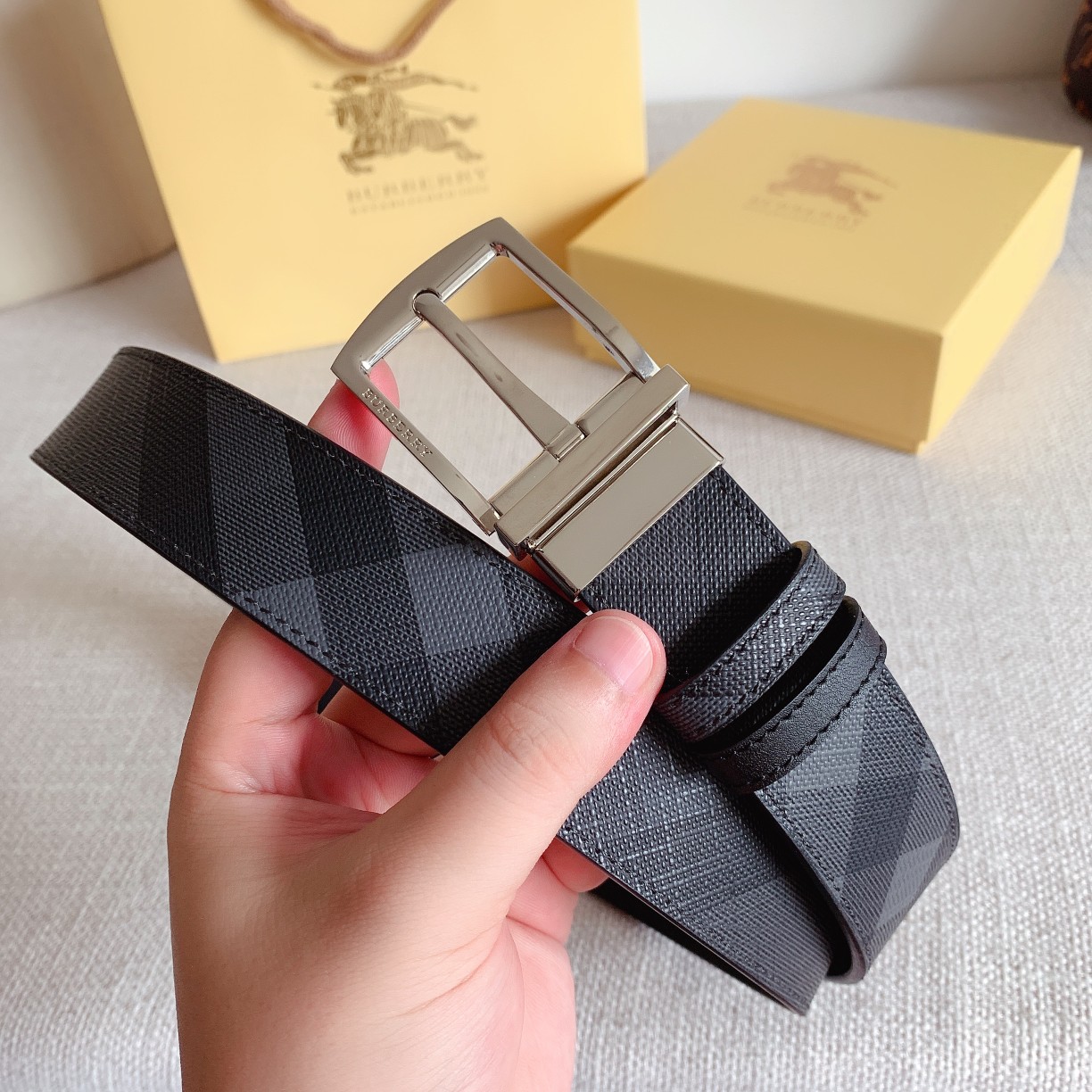 Burberry Basic Belt Cow Leather 34mm