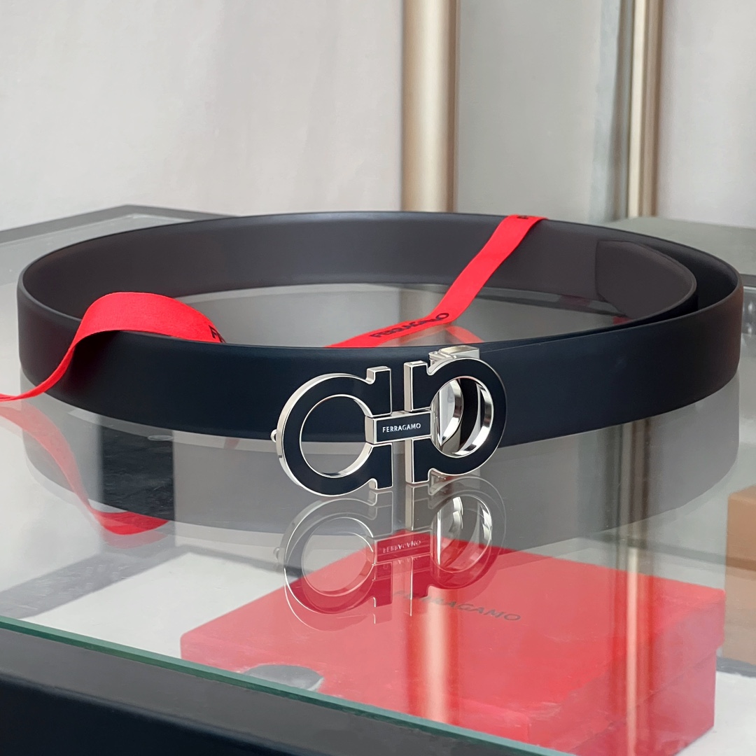 Salvatore Ferragamo Leather Belt Cow Leather Adjustable M