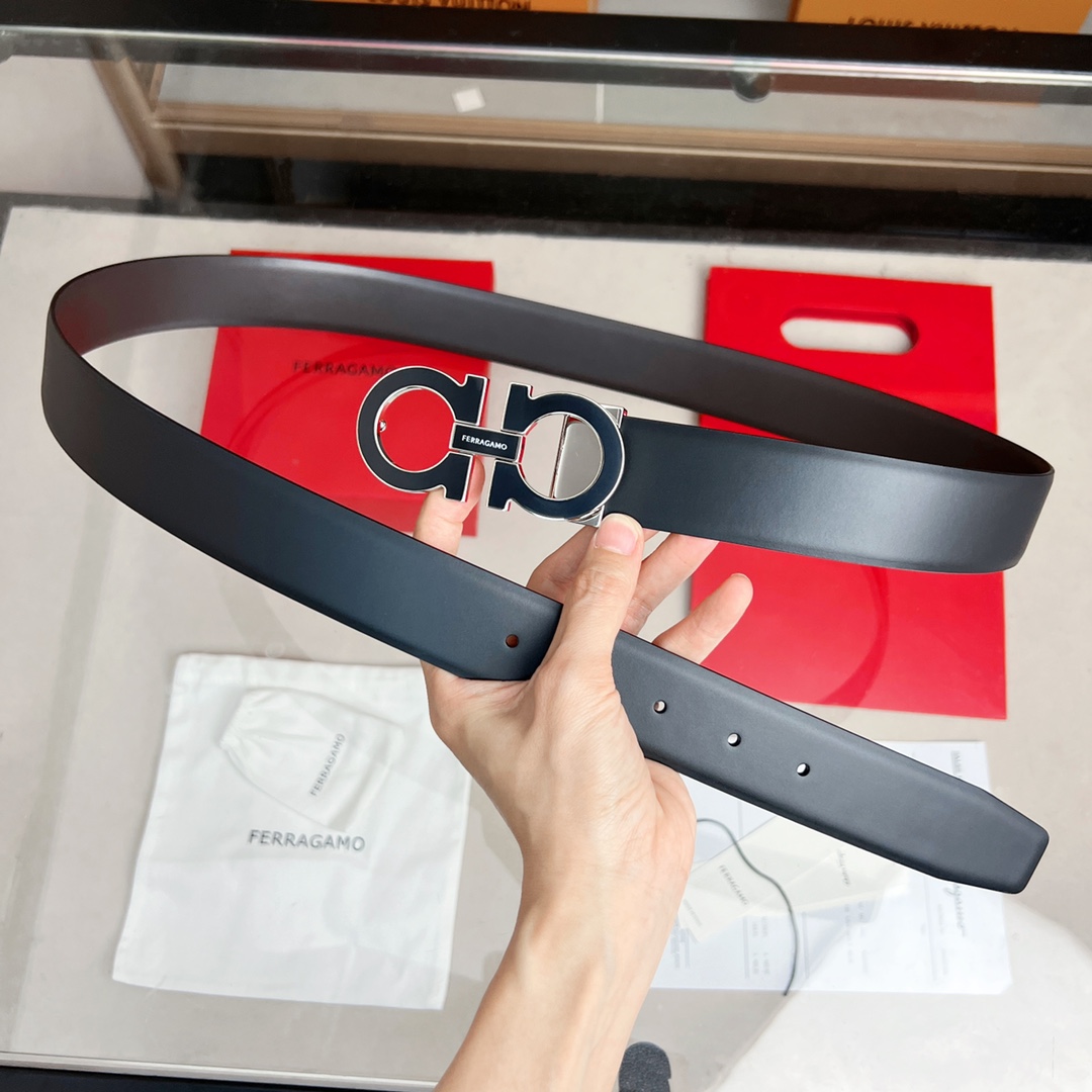 Salvatore Ferragamo Leather Belt Cow Leather Adjustable M