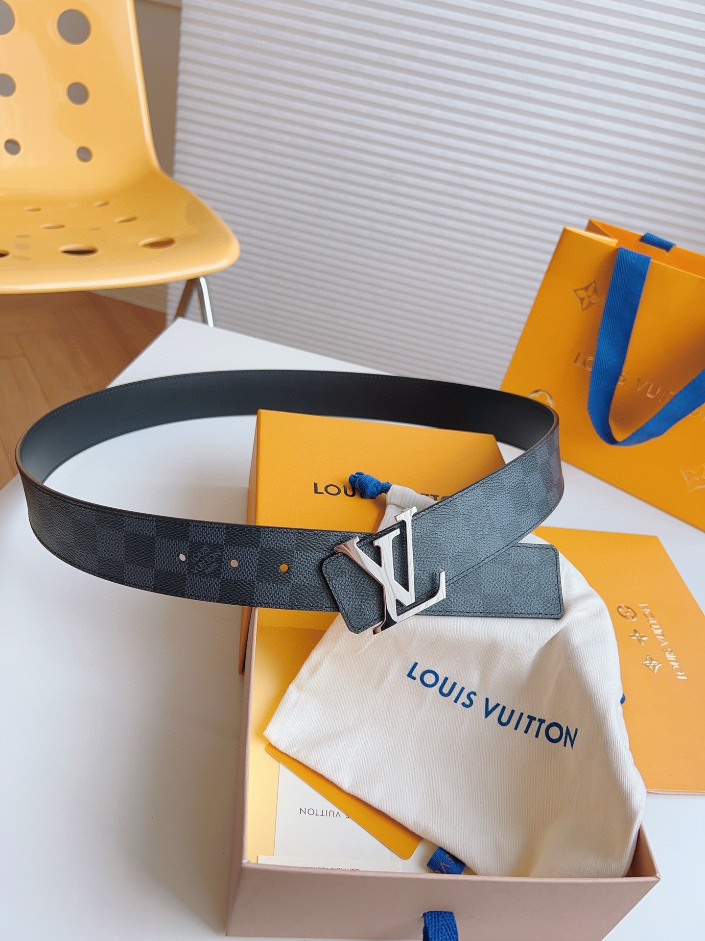 Louis Vuitton Male Basic Belt M-l