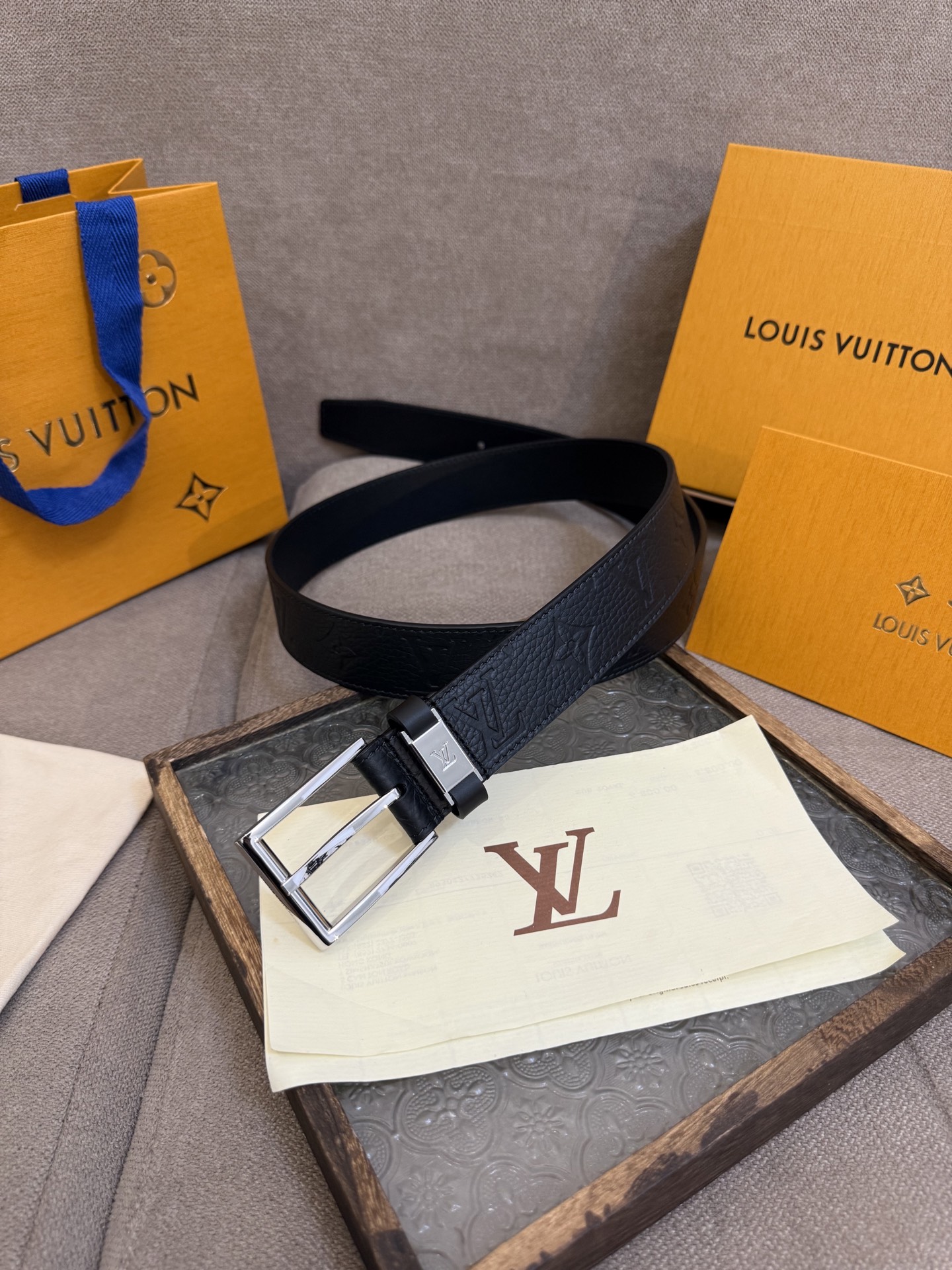 Louis Vuitton Leather Belt Top Grain Leather M-l