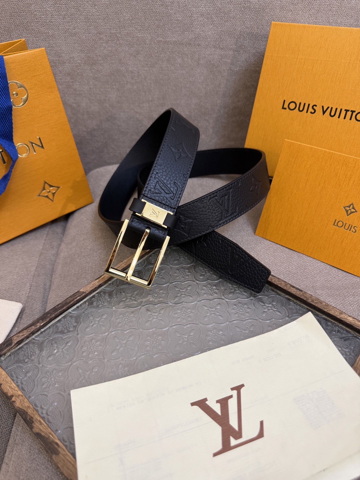 Louis Vuitton Leather Belt Top Grain Leather M-l