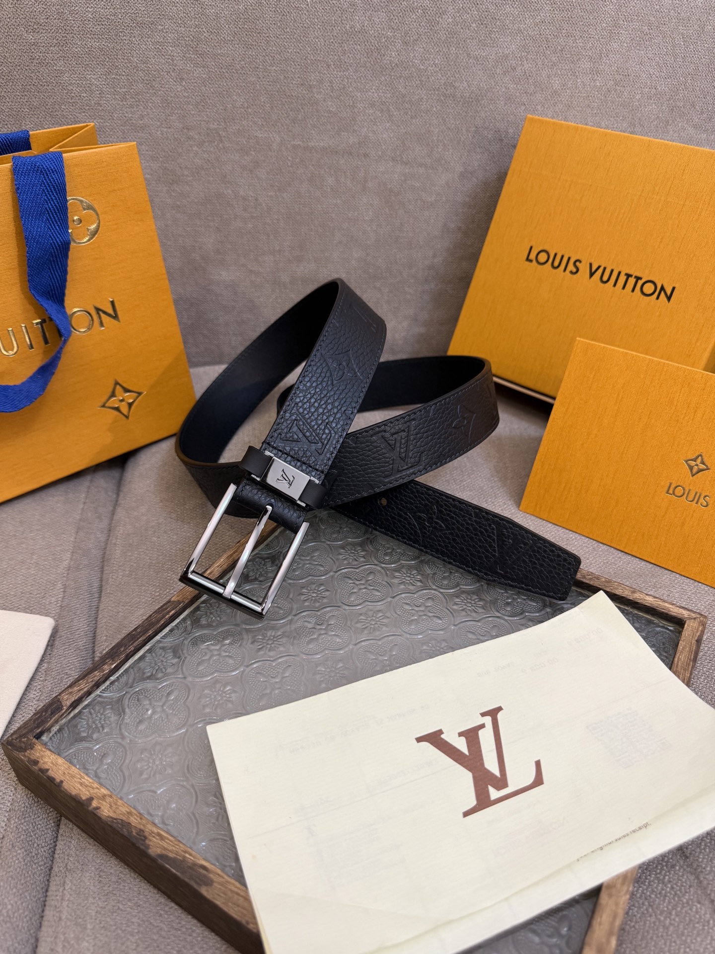 Louis Vuitton Leather Belt Top Grain Leather M-l