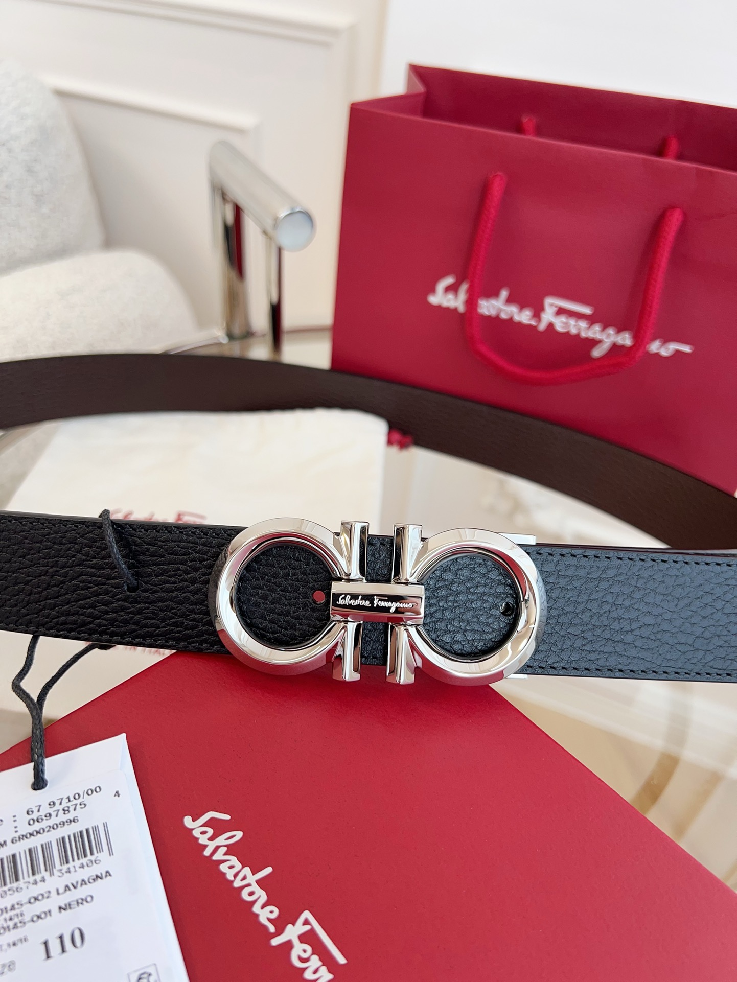 Salvatore Ferragamo Leather Belt M