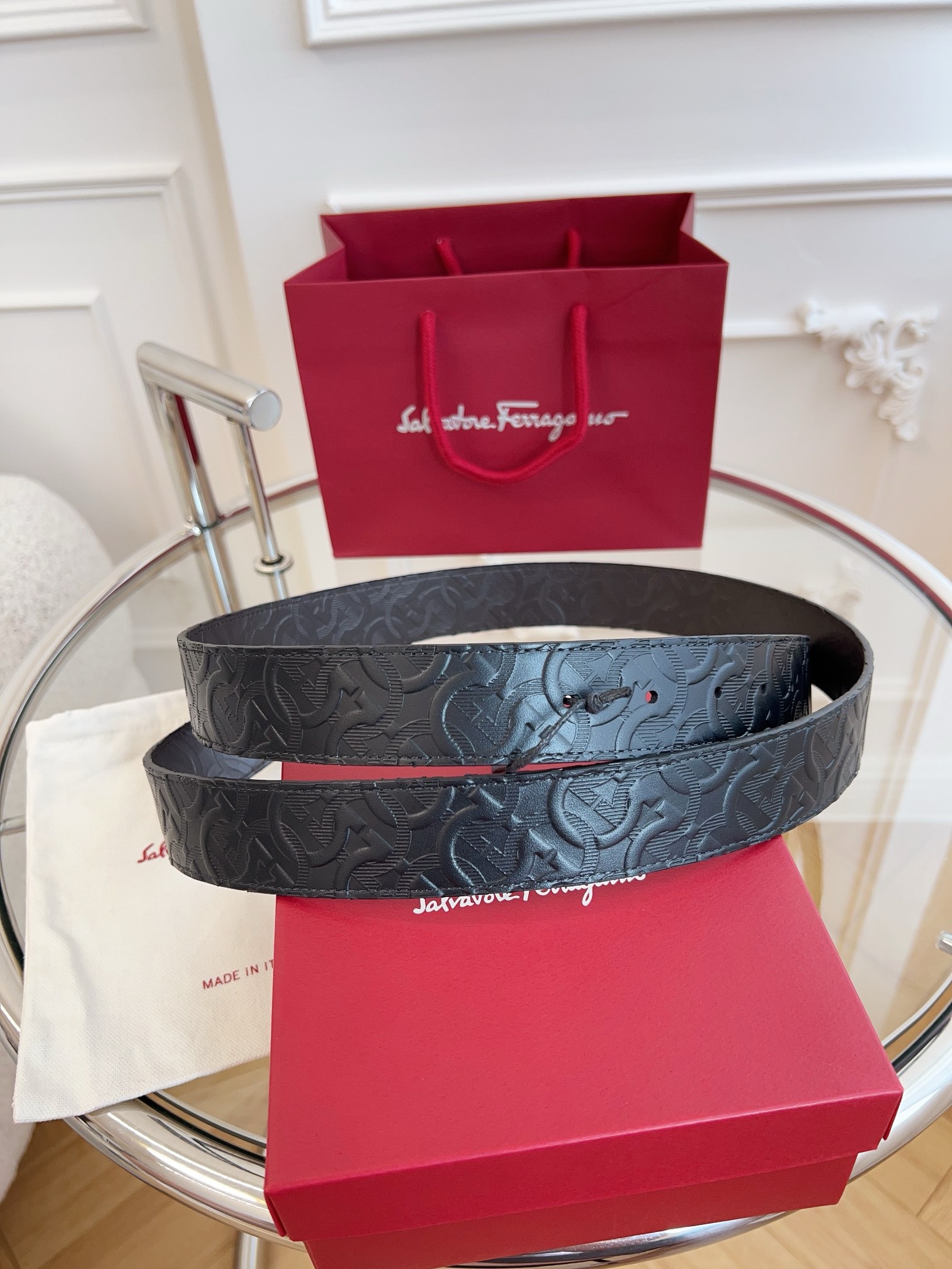 Salvatore Ferragamo Leather Belt M