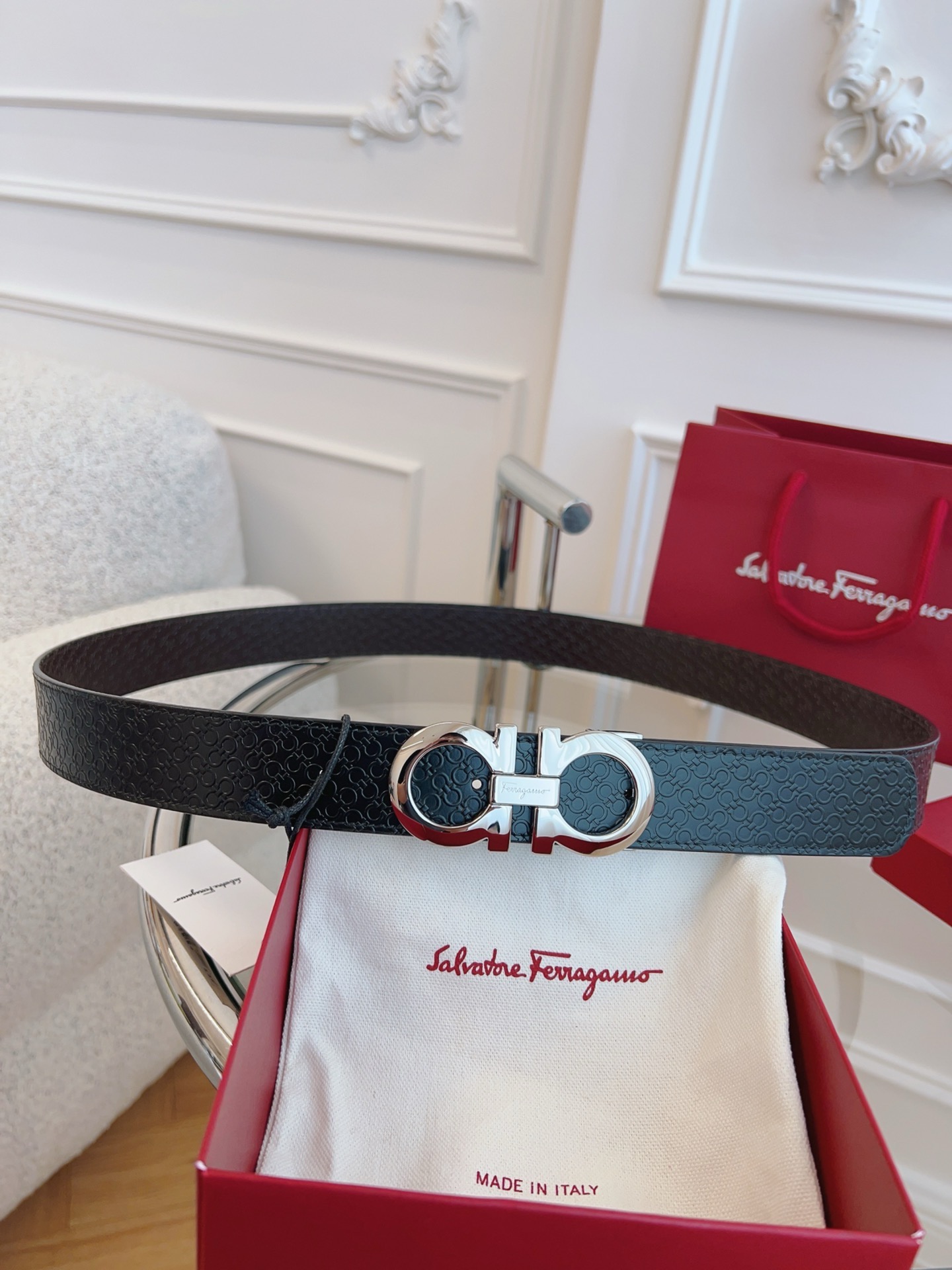 Salvatore Ferragamo Leather Belt M