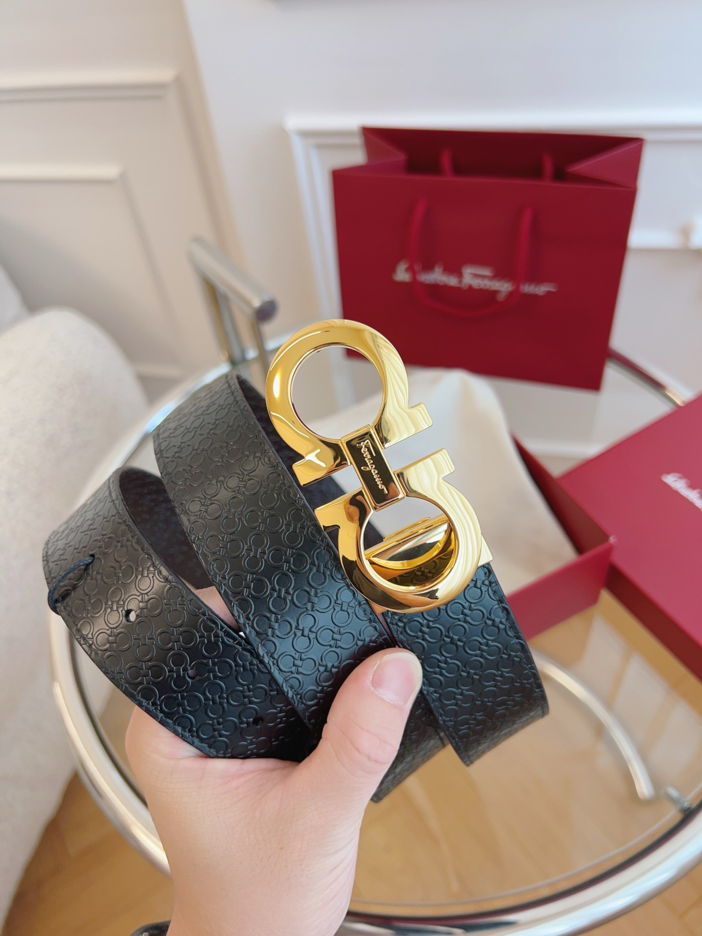 Salvatore Ferragamo Leather Belt M