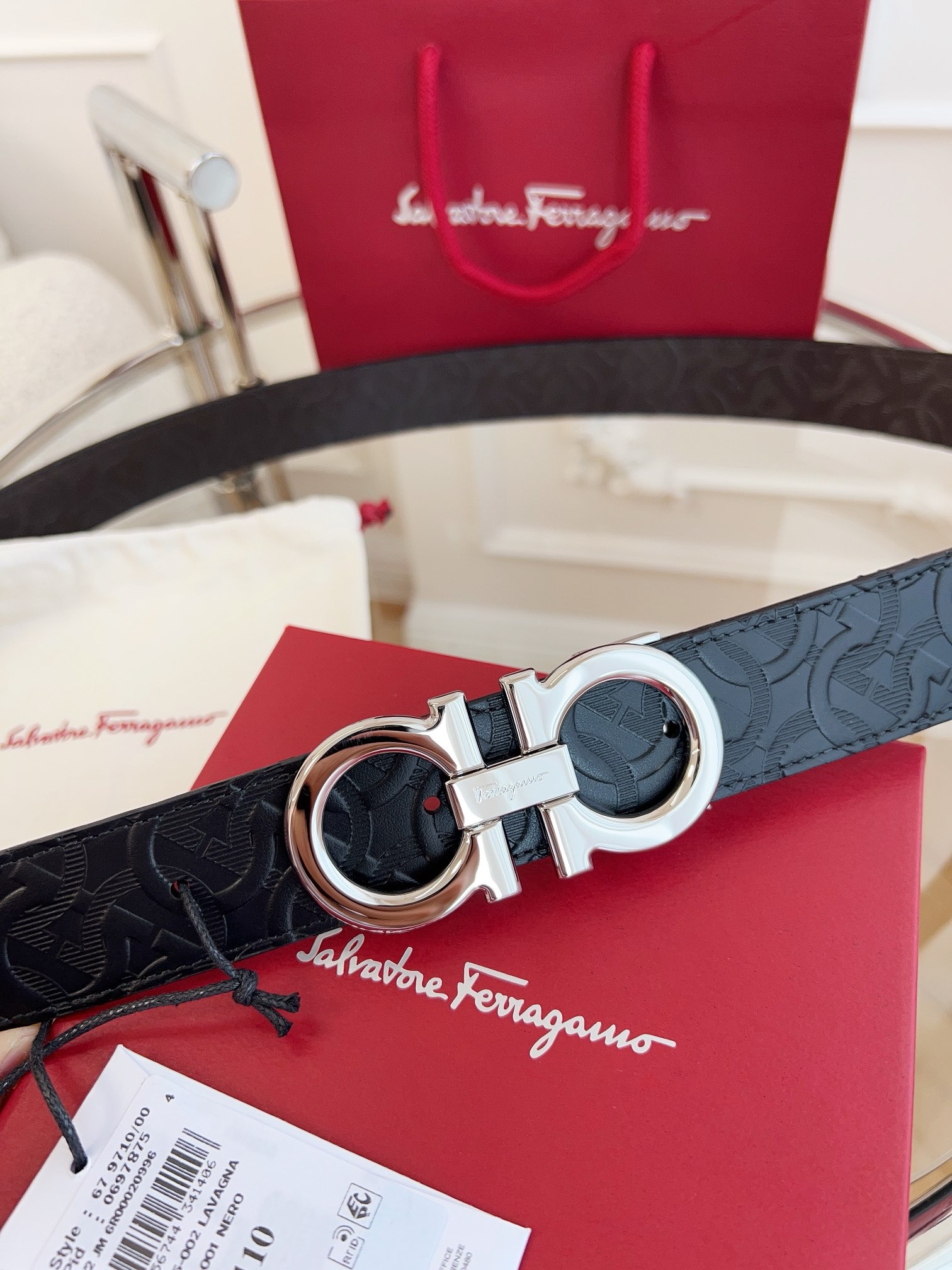 Salvatore Ferragamo Leather Belt M