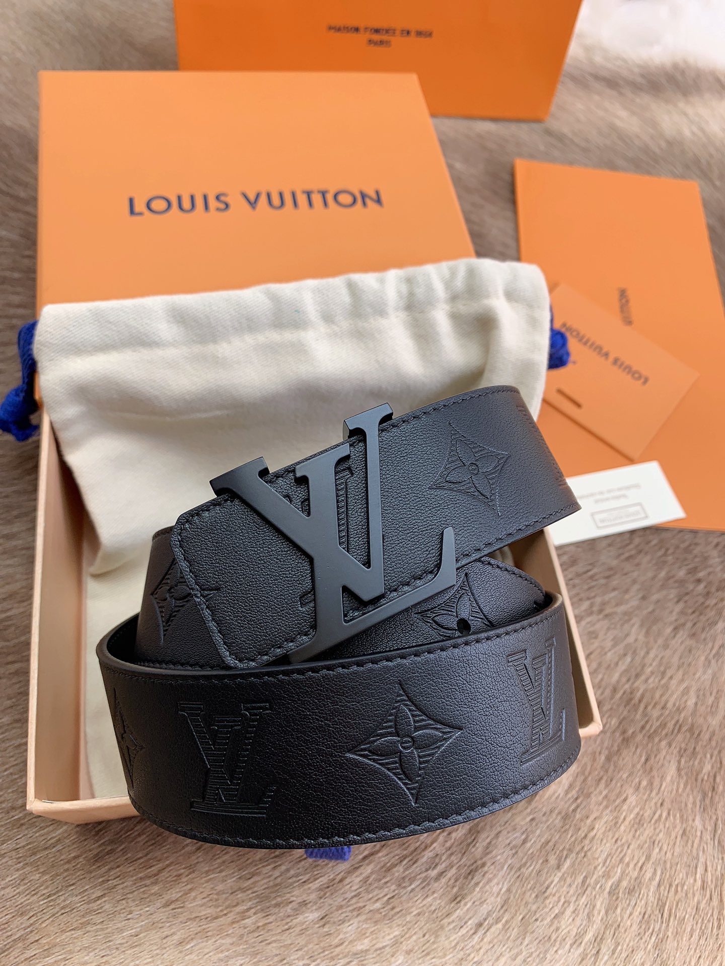 Louis Vuitton Male Leather Belt Top Grain Leather 40mm-l