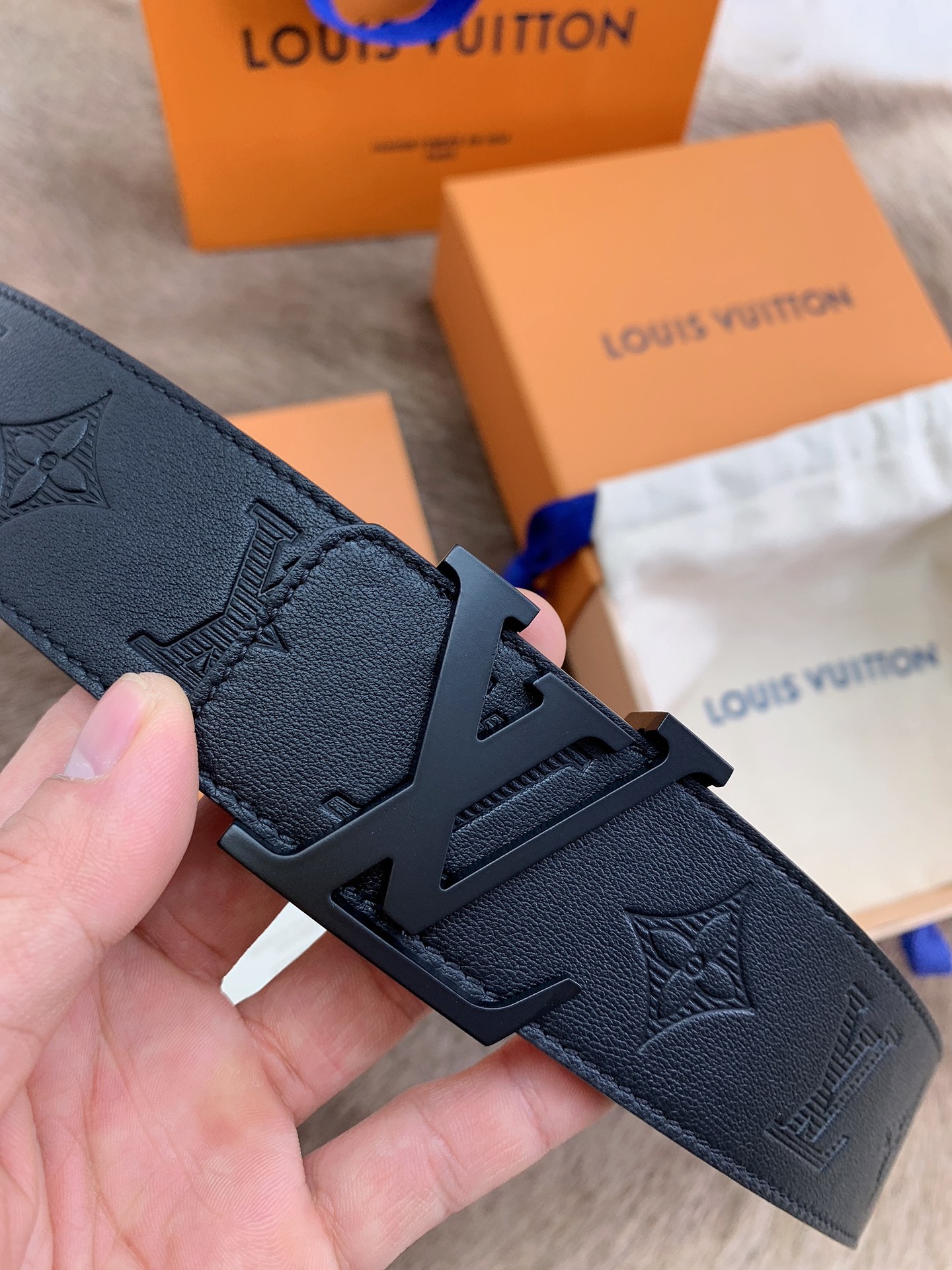 Louis Vuitton Male Leather Belt Top Grain Leather 40mm-l