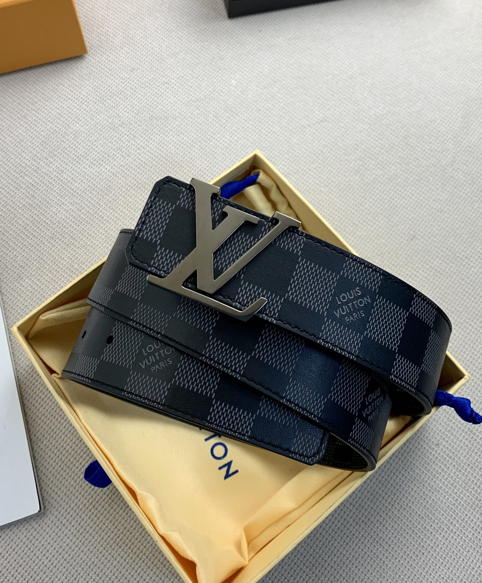 Louis Vuitton Leather Belt Top Grain Leather L