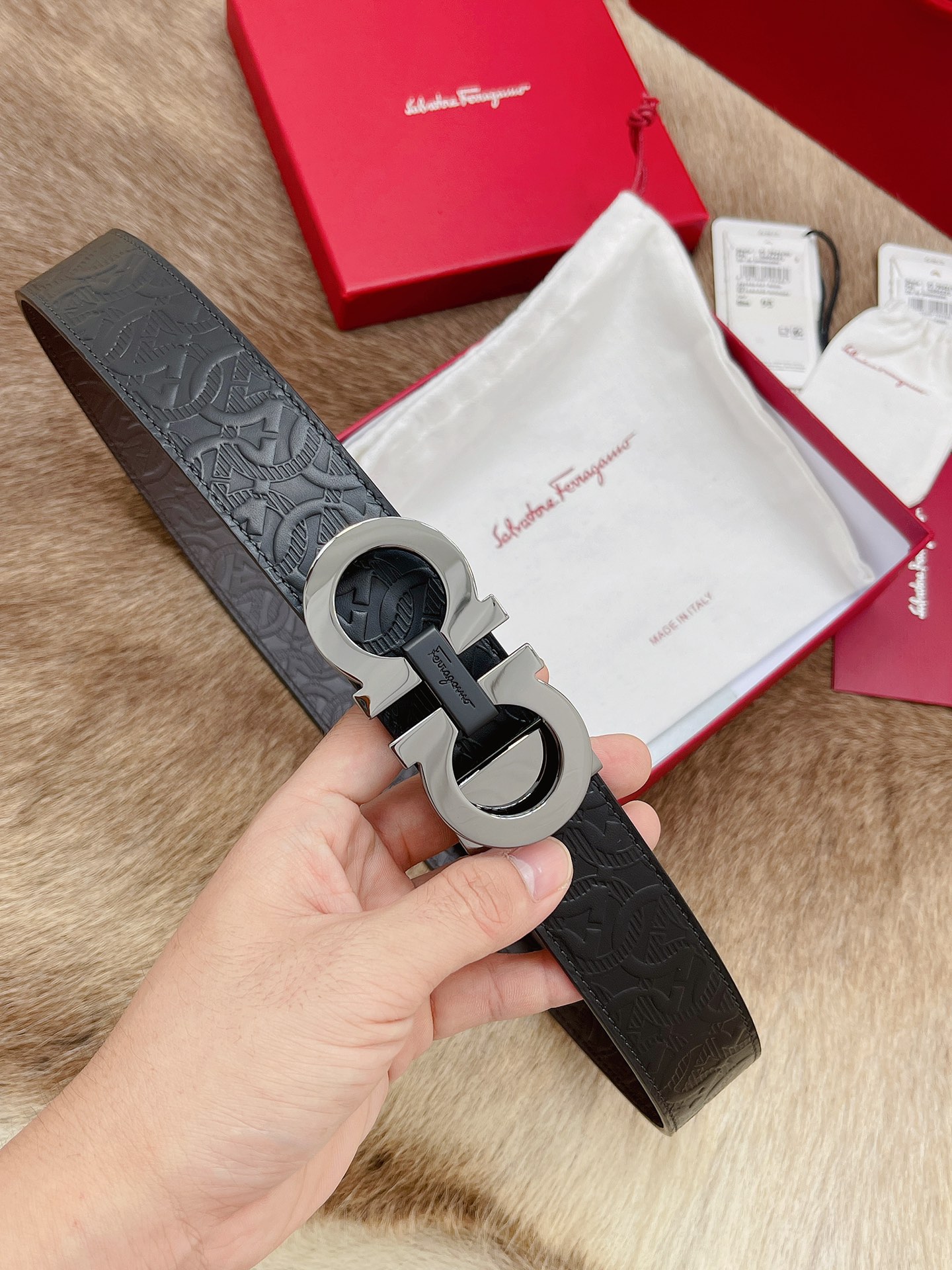 Salvatore Ferragamo Male Leather Belt M