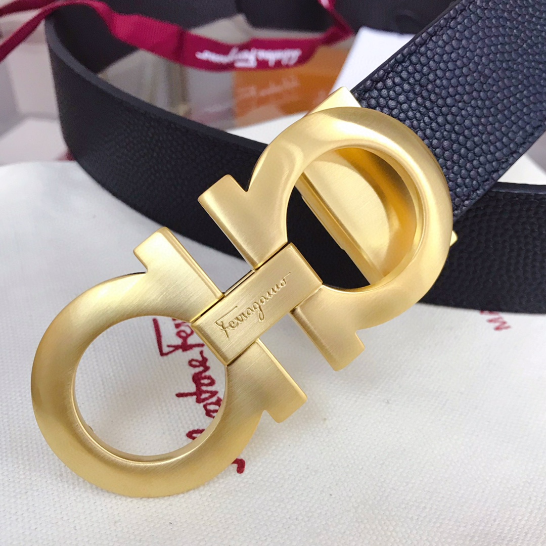 Salvatore Ferragamo Male Leather Belt M