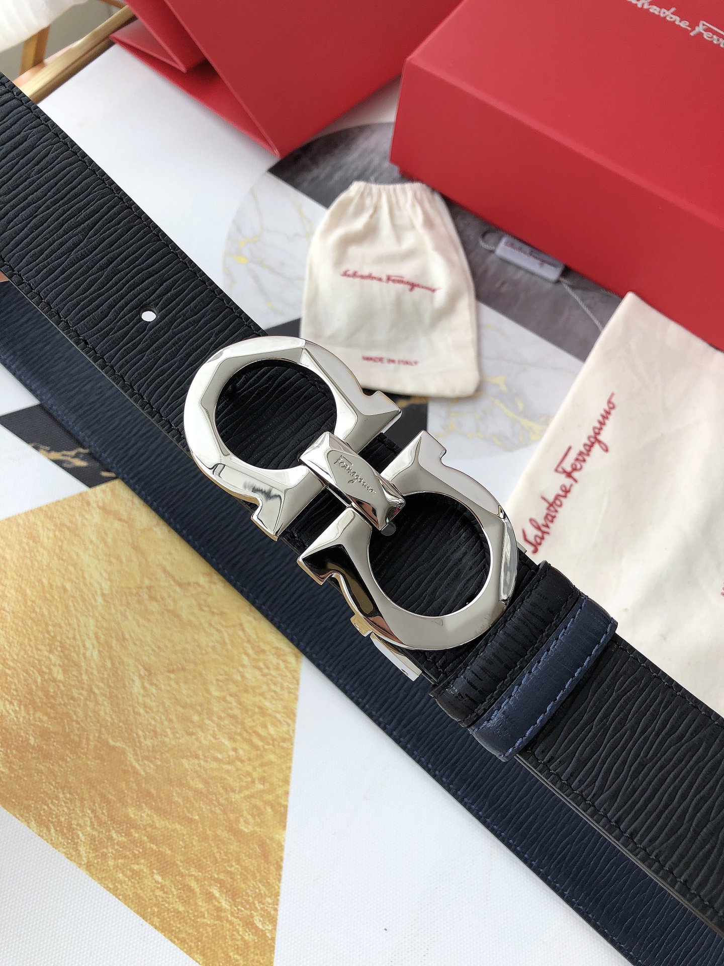 Salvatore Ferragamo Male Leather Belt M