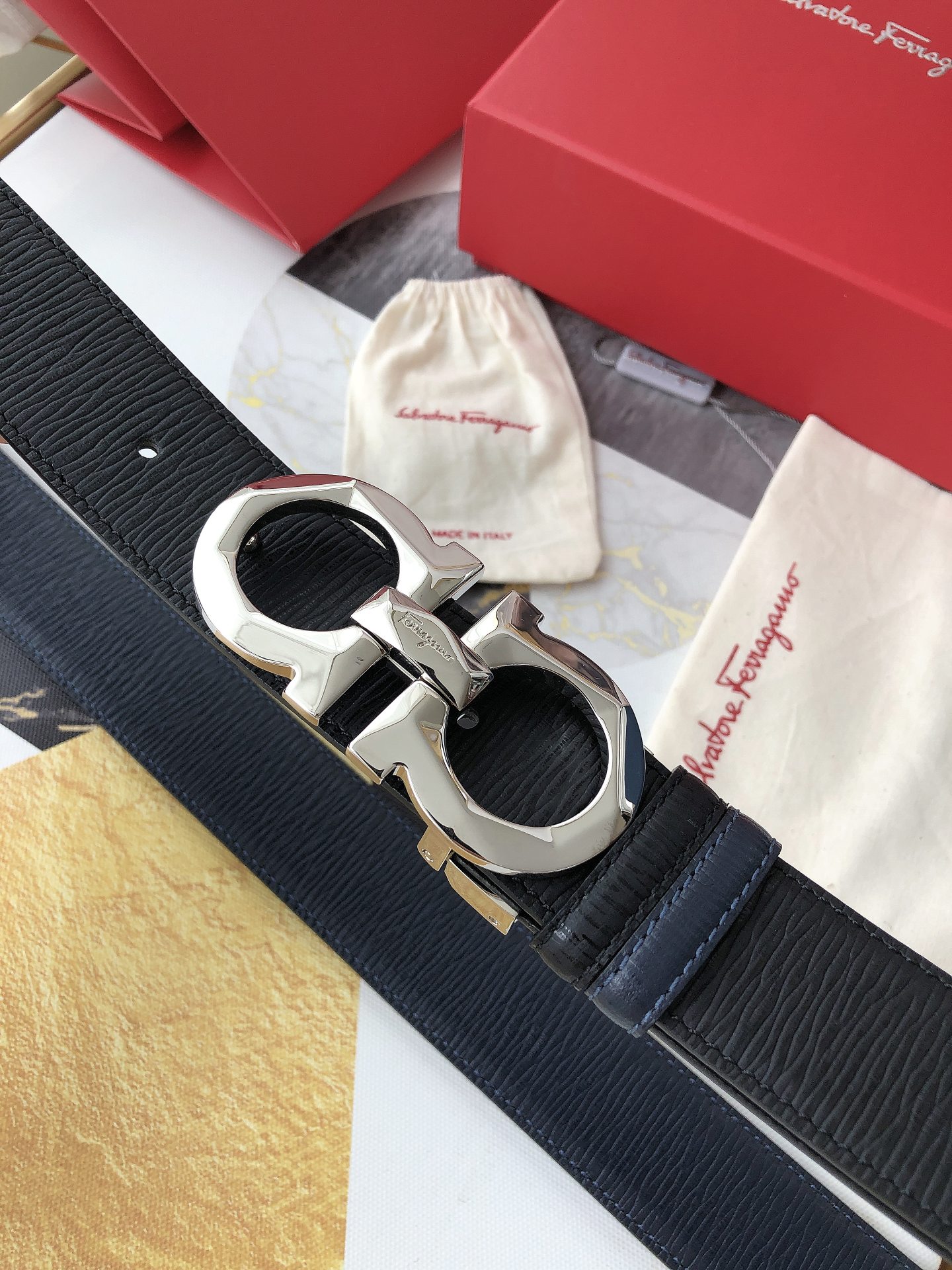 Salvatore Ferragamo Male Leather Belt M