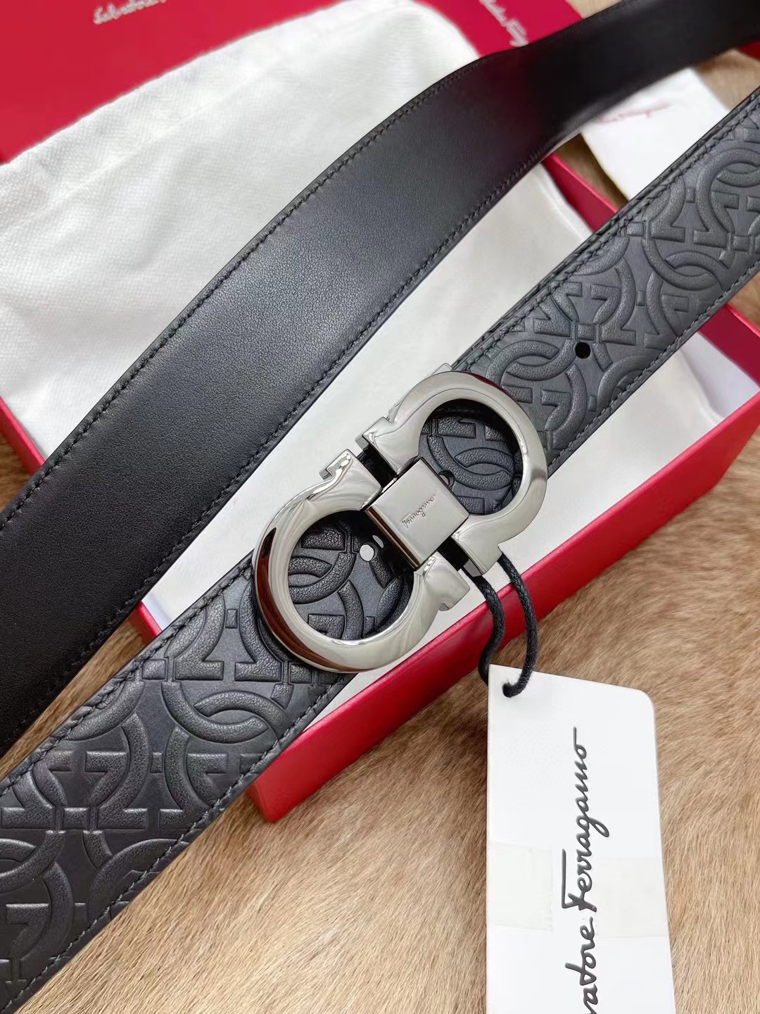 Salvatore Ferragamo Male Leather Belt M