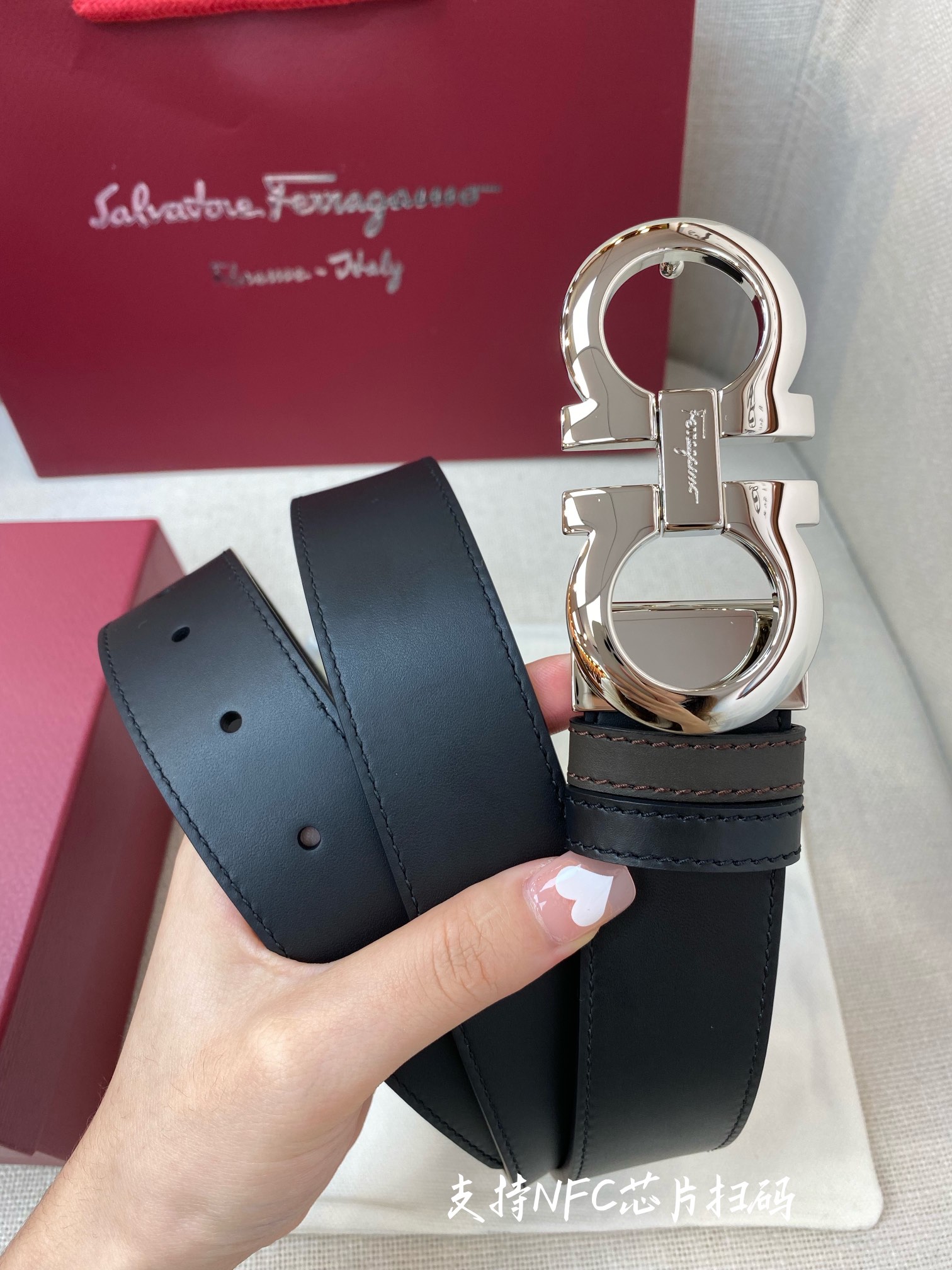 Salvatore Ferragamo Male Leather Belt M