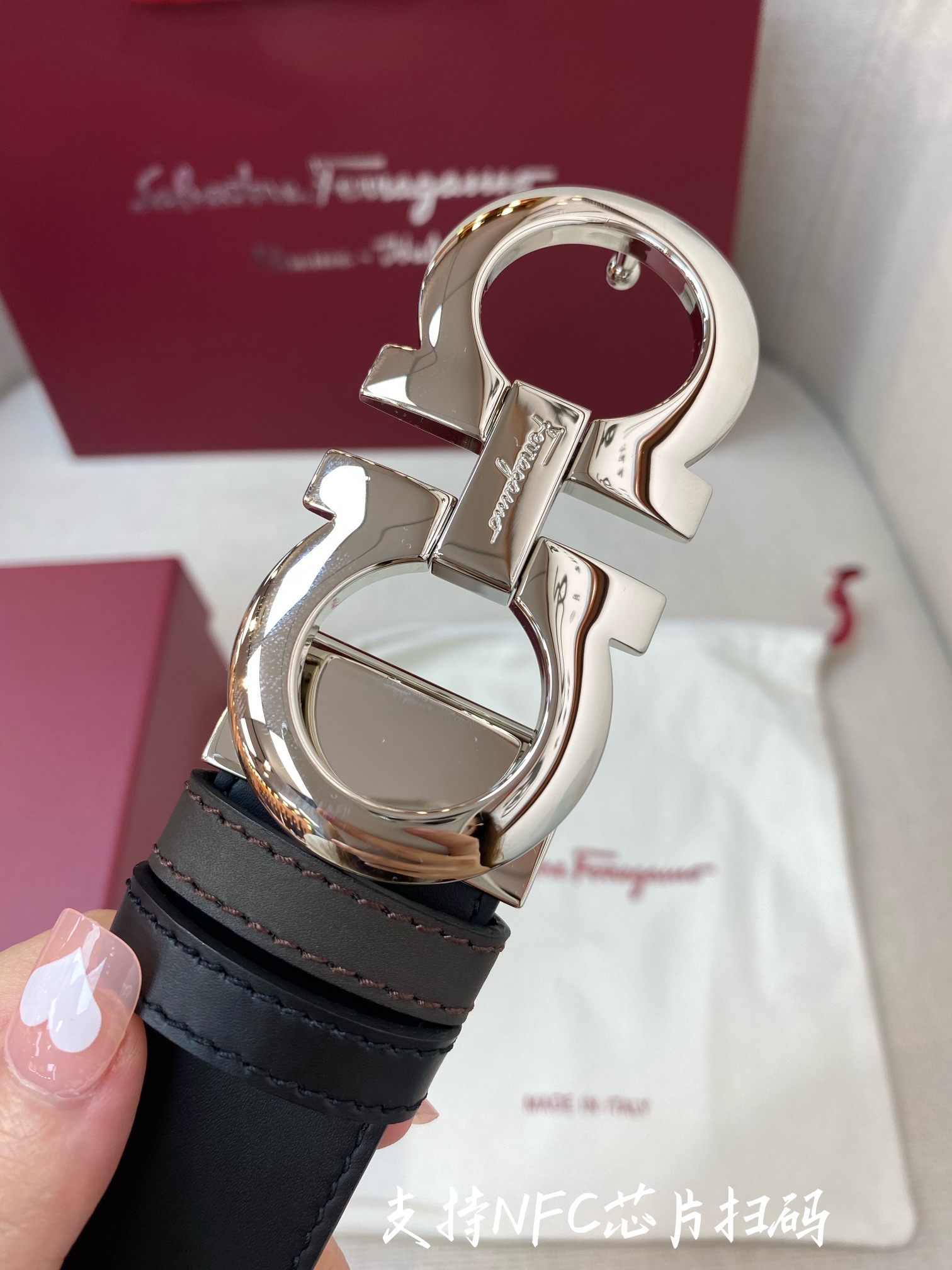 Salvatore Ferragamo Male Leather Belt M