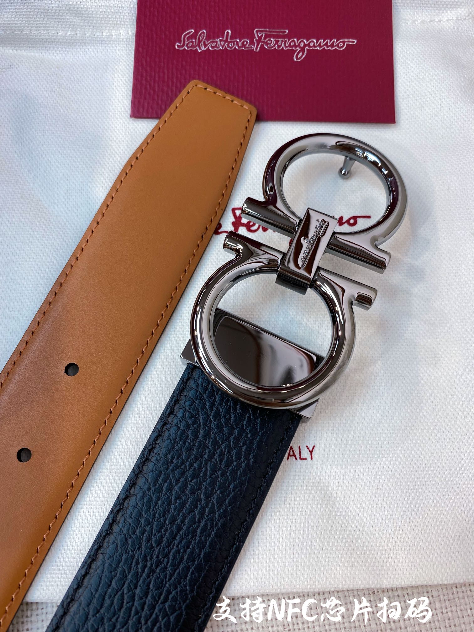 Salvatore Ferragamo Male Leather Belt M