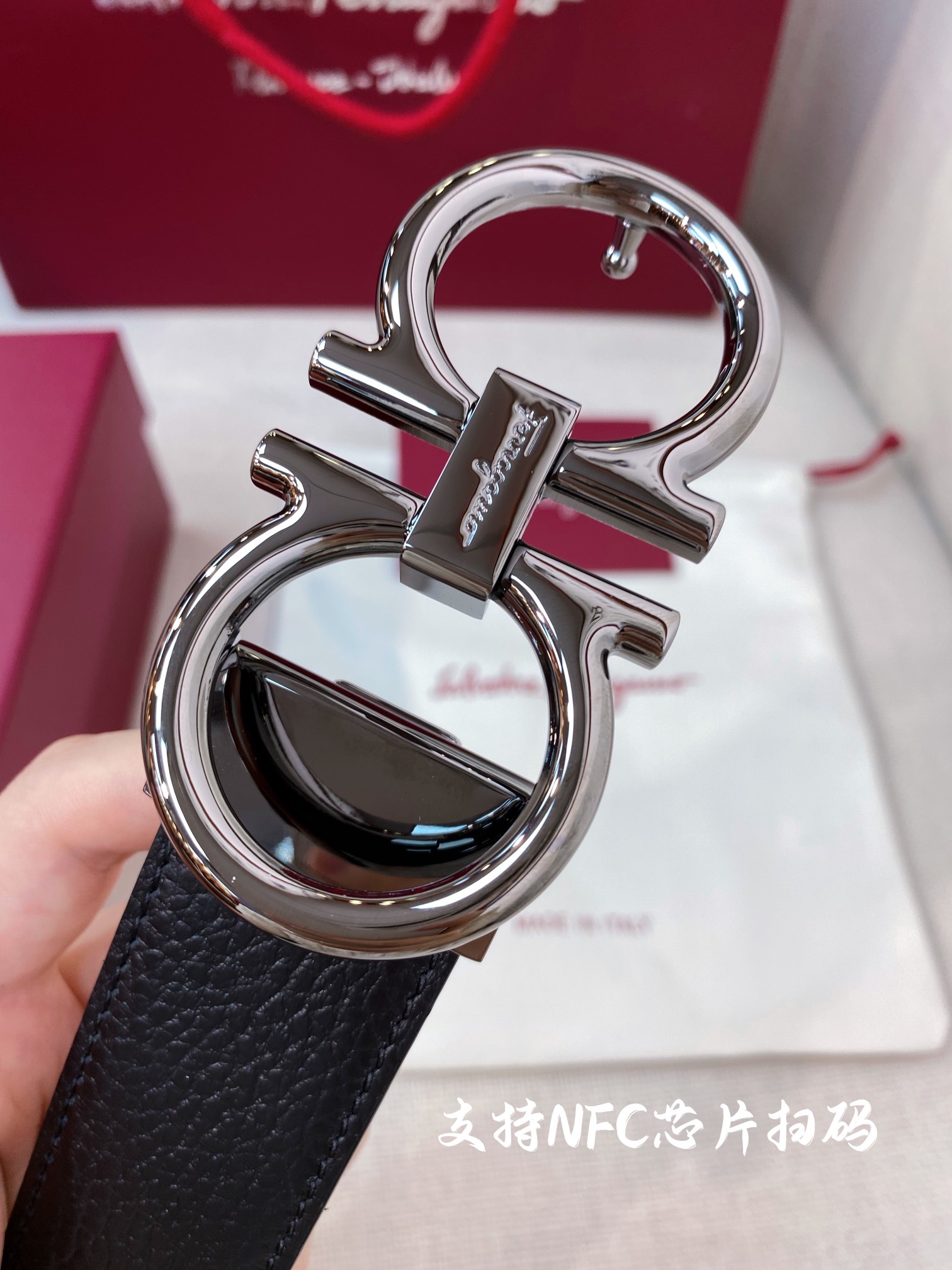 Salvatore Ferragamo Male Leather Belt M