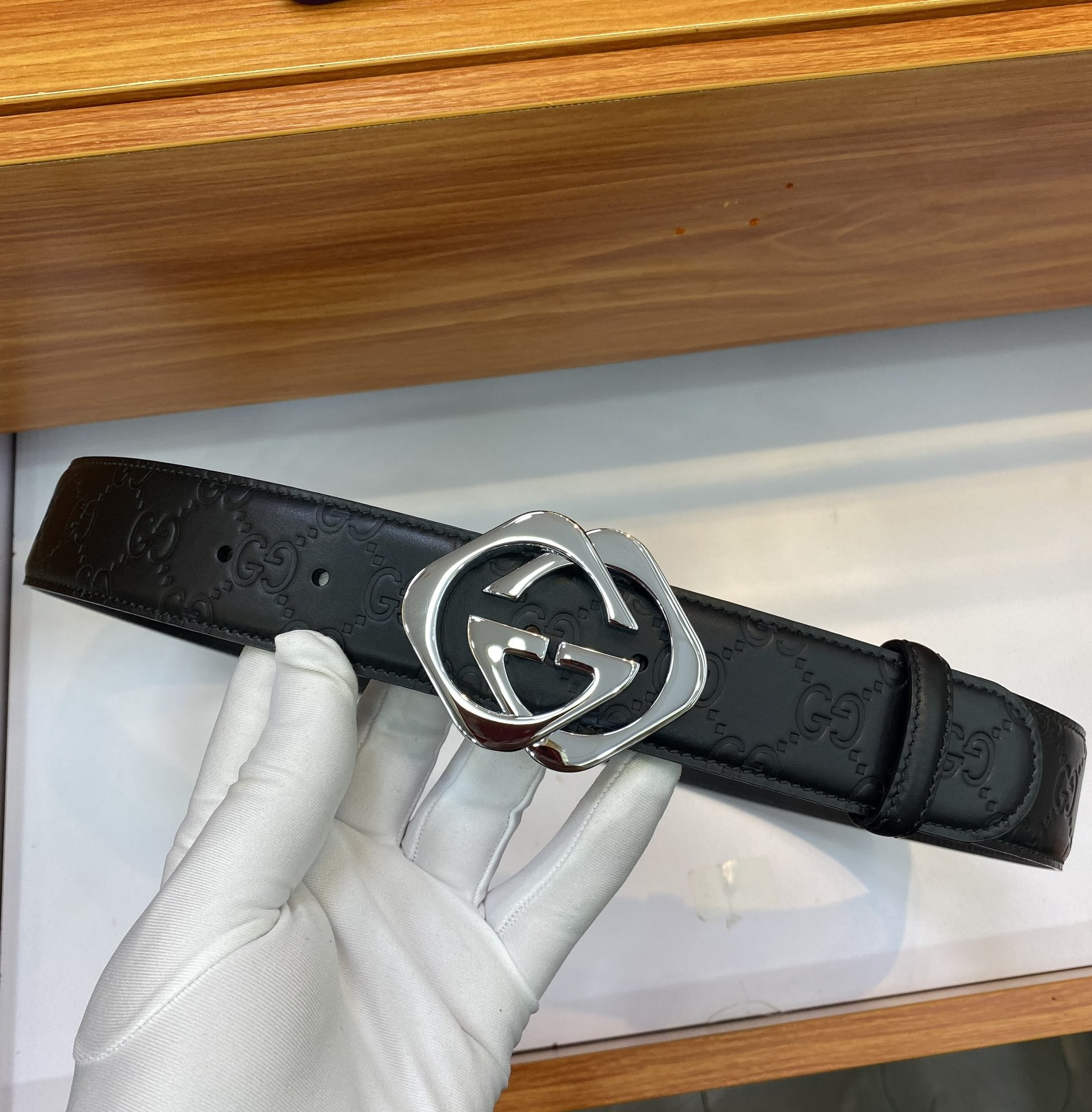 Gucci Basic Belt Top Grain Leather Black M