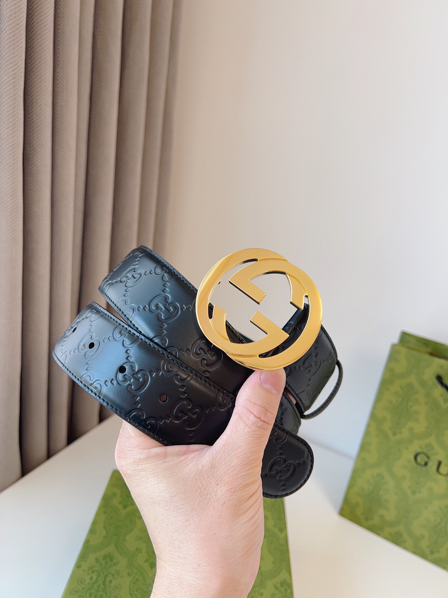 Gucci Leather Belt S-m