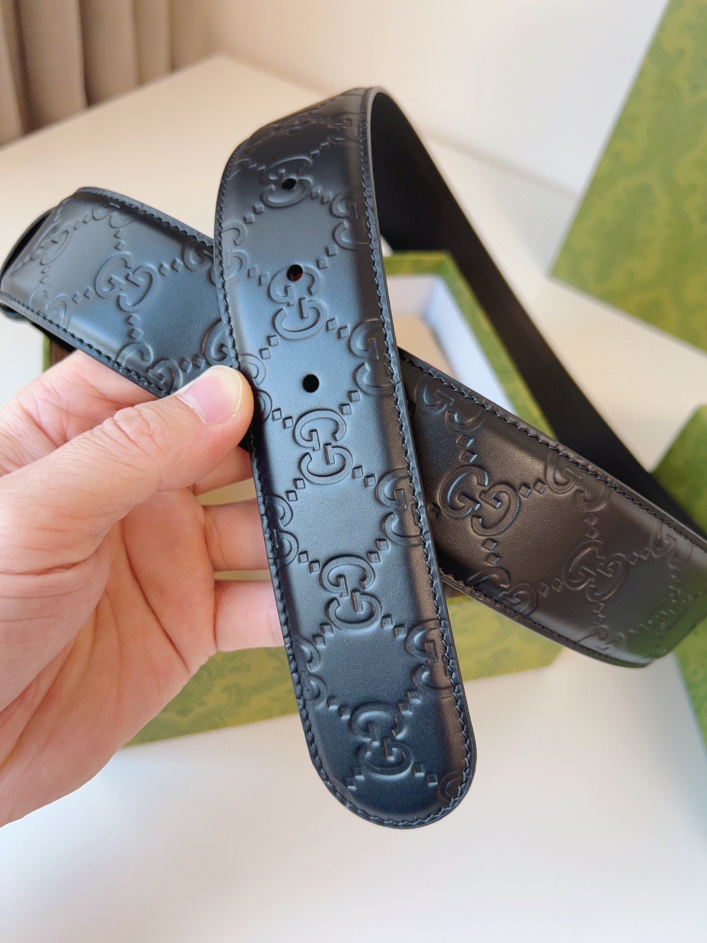 Gucci Leather Belt S-m